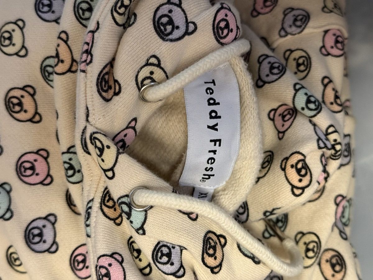 Teddy Fresh Teddy Fresh All Over Bear Print Off-White Hoodie Size US XL / EU 56 / 4 - 3 Thumbnail