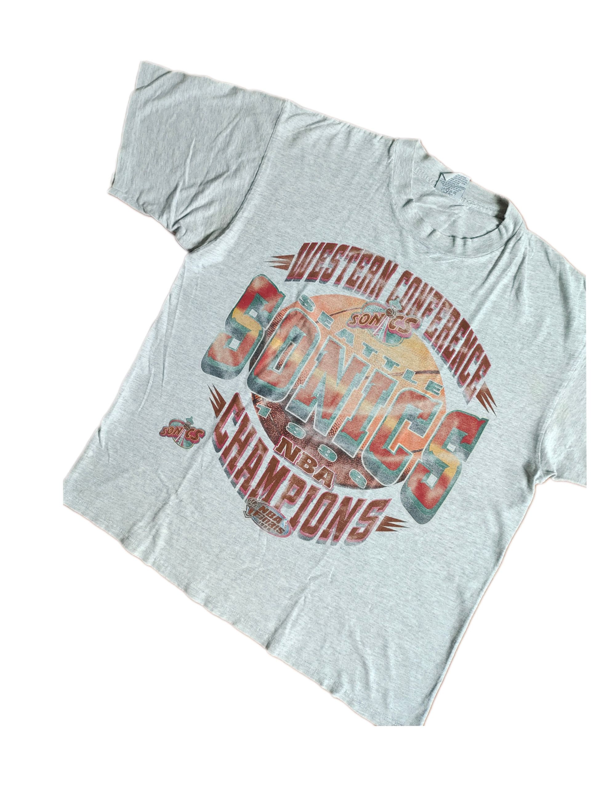 Vintage Vintage Seattle Sonics Big Logo 90s T-shirt Size US XL / EU 56 / 4 - 2 Thumbnail