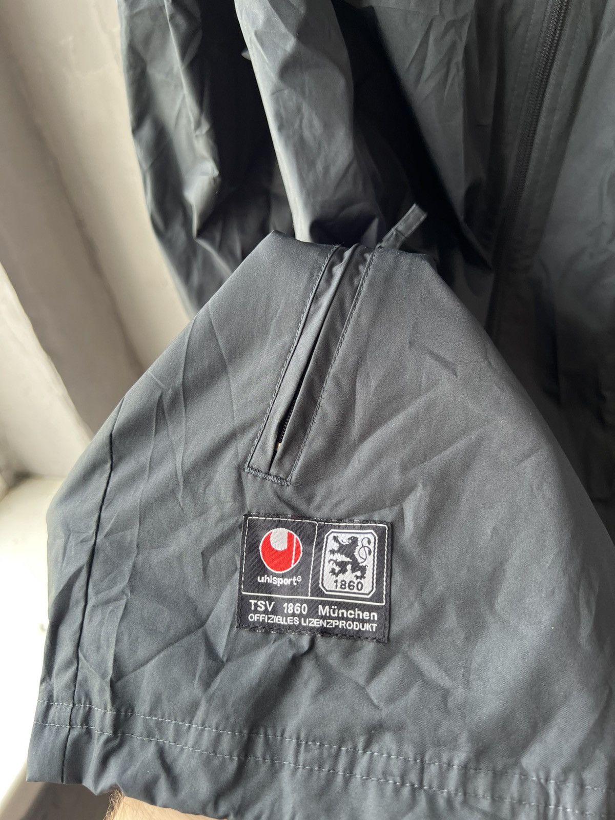 Other 2014/15 TSV MUNICH 1860 SOCCER FOOTBALL JACKET UHLSPORT Size US L / EU 52-54 / 3 - 10 Thumbnail