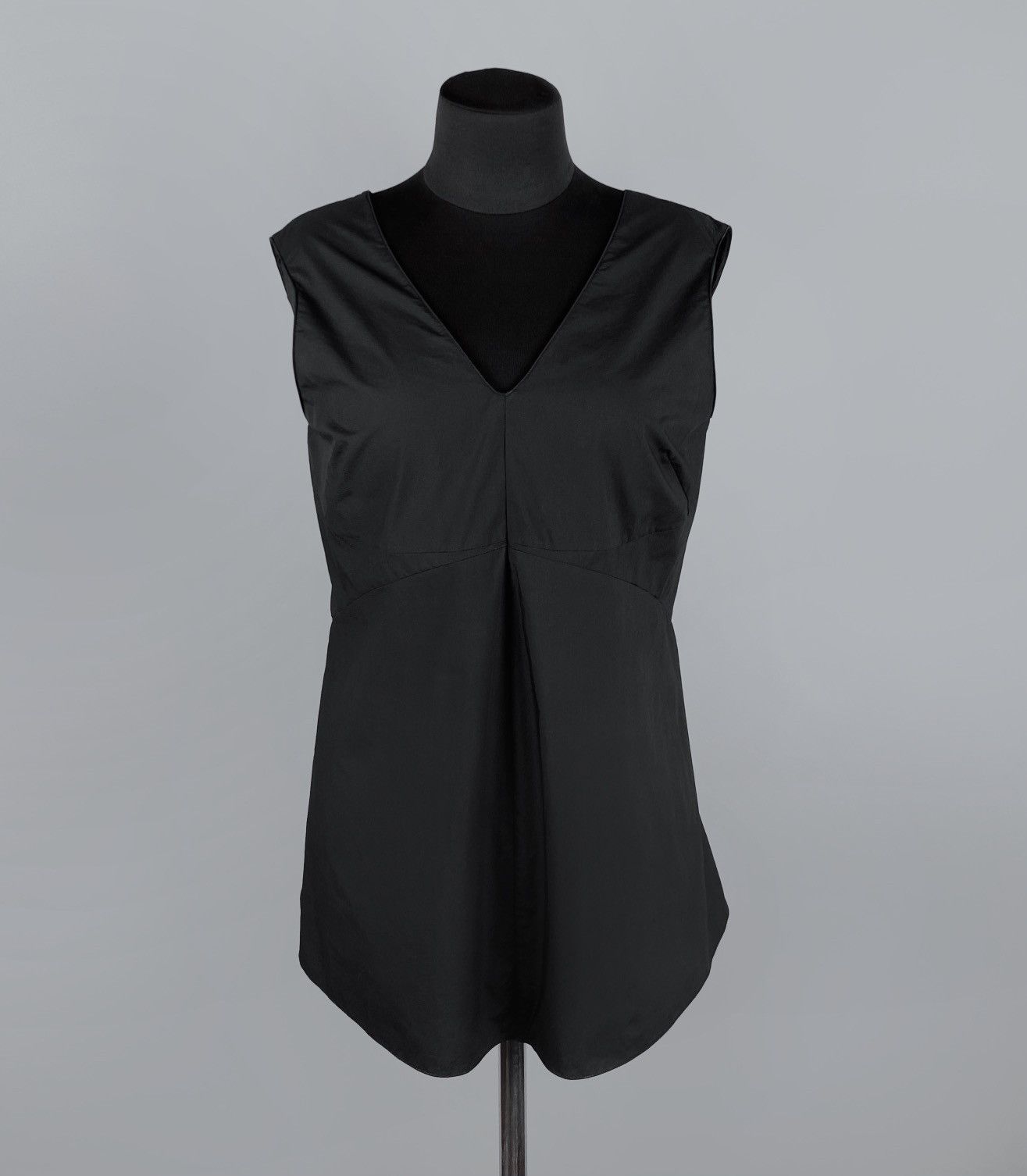 Marni Women's MARNI V-Neck Black Sleeveless Top Shirt Size 42 Size M / US 6-8 / IT 42-44 - 4 Thumbnail