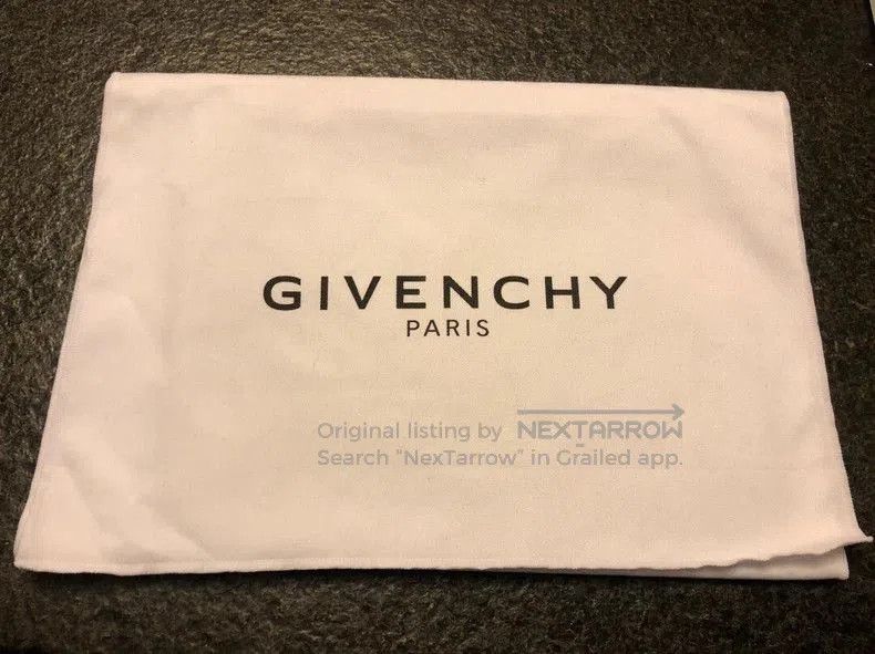 Givenchy Givenchy Classic Dog Head Clutch. Size ONE SIZE - 7 Thumbnail