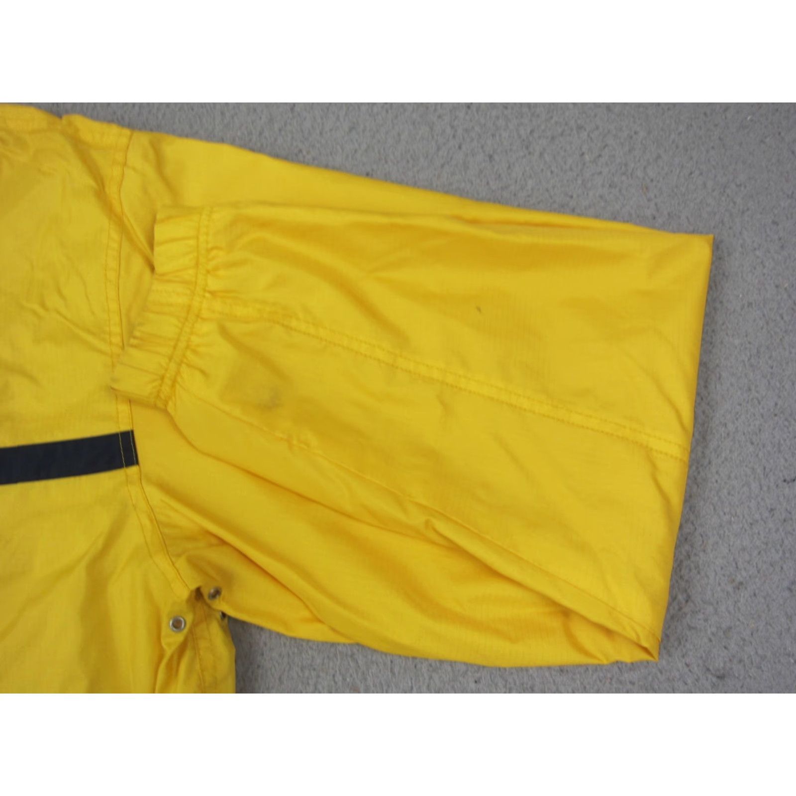 Gap VINTAGE GAP Jacket Mens L Yellow Windbreaker Full Zip Nylon 80s 90s Size US L / EU 52-54 / 3 - 3 Thumbnail