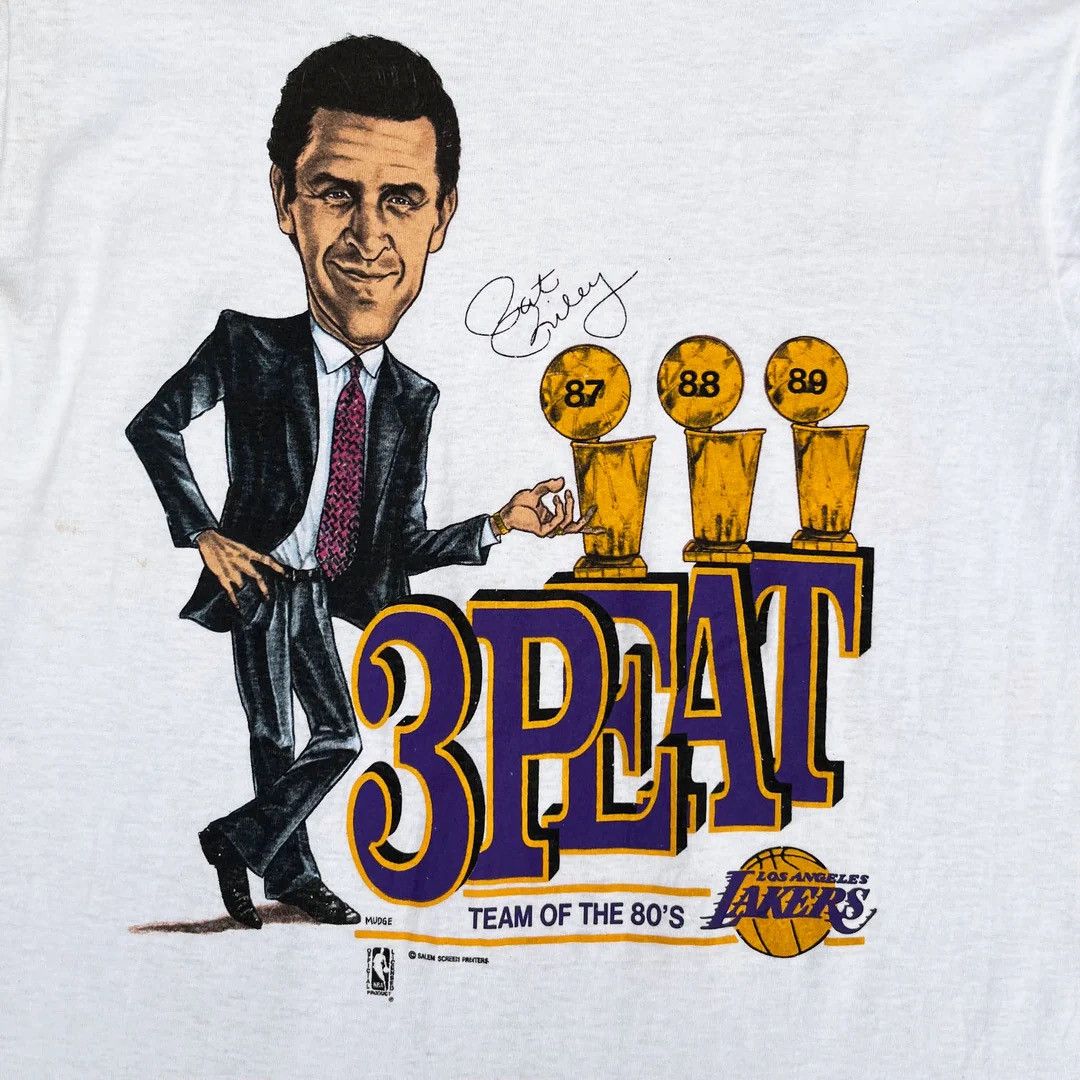 NBA × Vintage Los Angeles 1989 80s Vintage Pat Riley 3Peat NBA USA T-Shirt Size US L / EU 52-54 / 3 - 2 Thumbnail