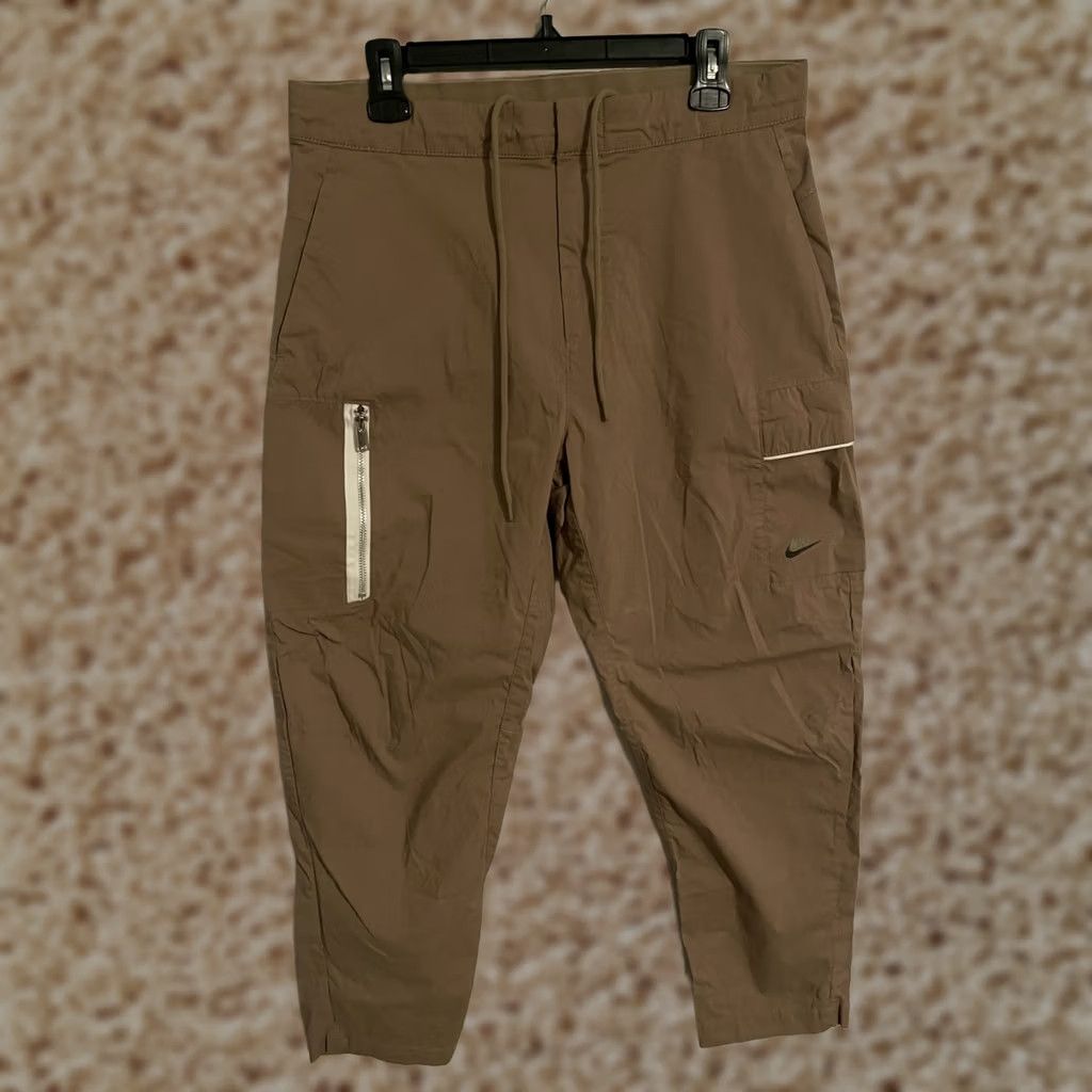 Nike Nike Sportswear Essential Utility Cargo Pants Khaki DD7034-208 34x28 Men's Size US 34 / EU 50 - 1 Thumbnail