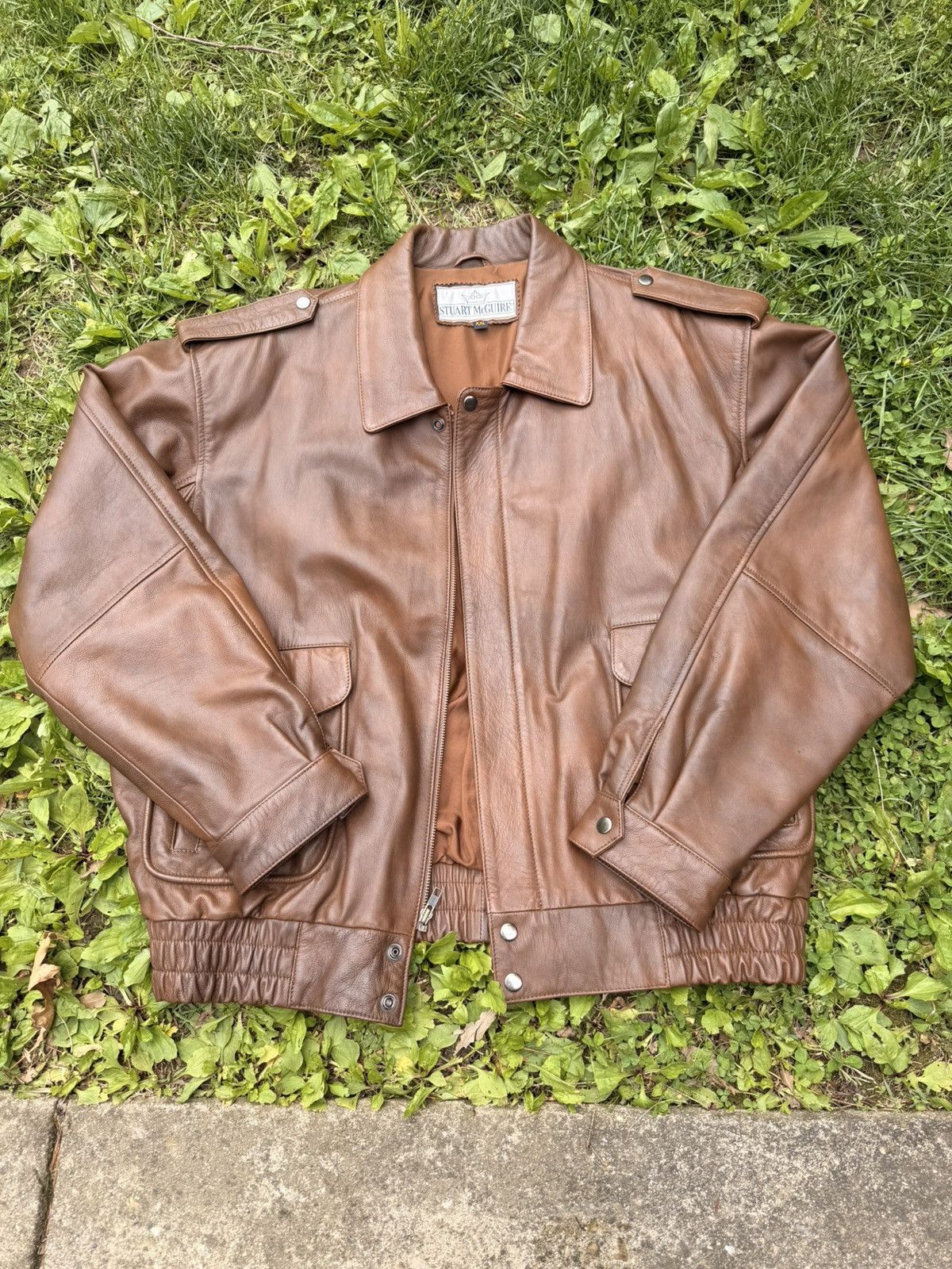 Stuart McGuire VTG Stuart Mcguire Brown Leather Jacket Size XL Size US XL / EU 56 / 4 - 1 Thumbnail