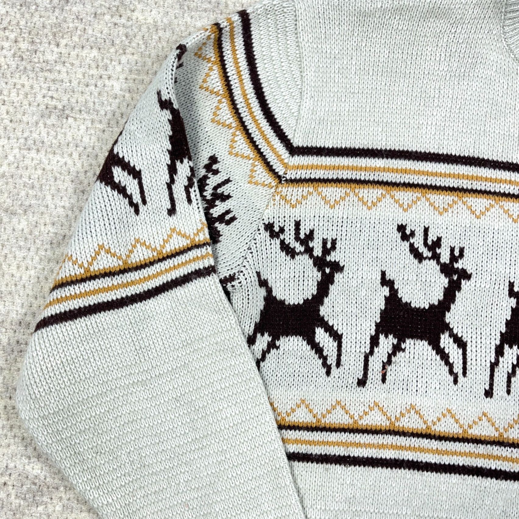 Vintage VINTAGE GrandPa Sweater Men L Gray Acrylic Knit Nordic Rein Deer 70s 80s Cascade Pullover Geometric 80s 90s Retro Hip Hop Streetwear Mens Size US L / EU 52-54 / 3 - 5 Thumbnail