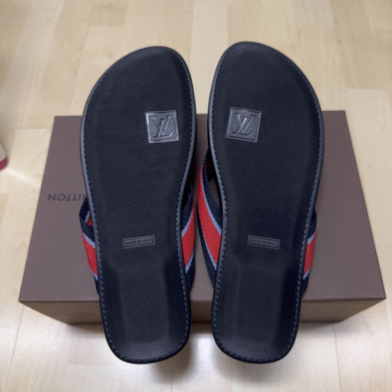 Louis Vuitton Louis Vuitton Logo Flip Flops in Black and Red -2508 Size US 9.5 / EU 42-43 - 4 Thumbnail
