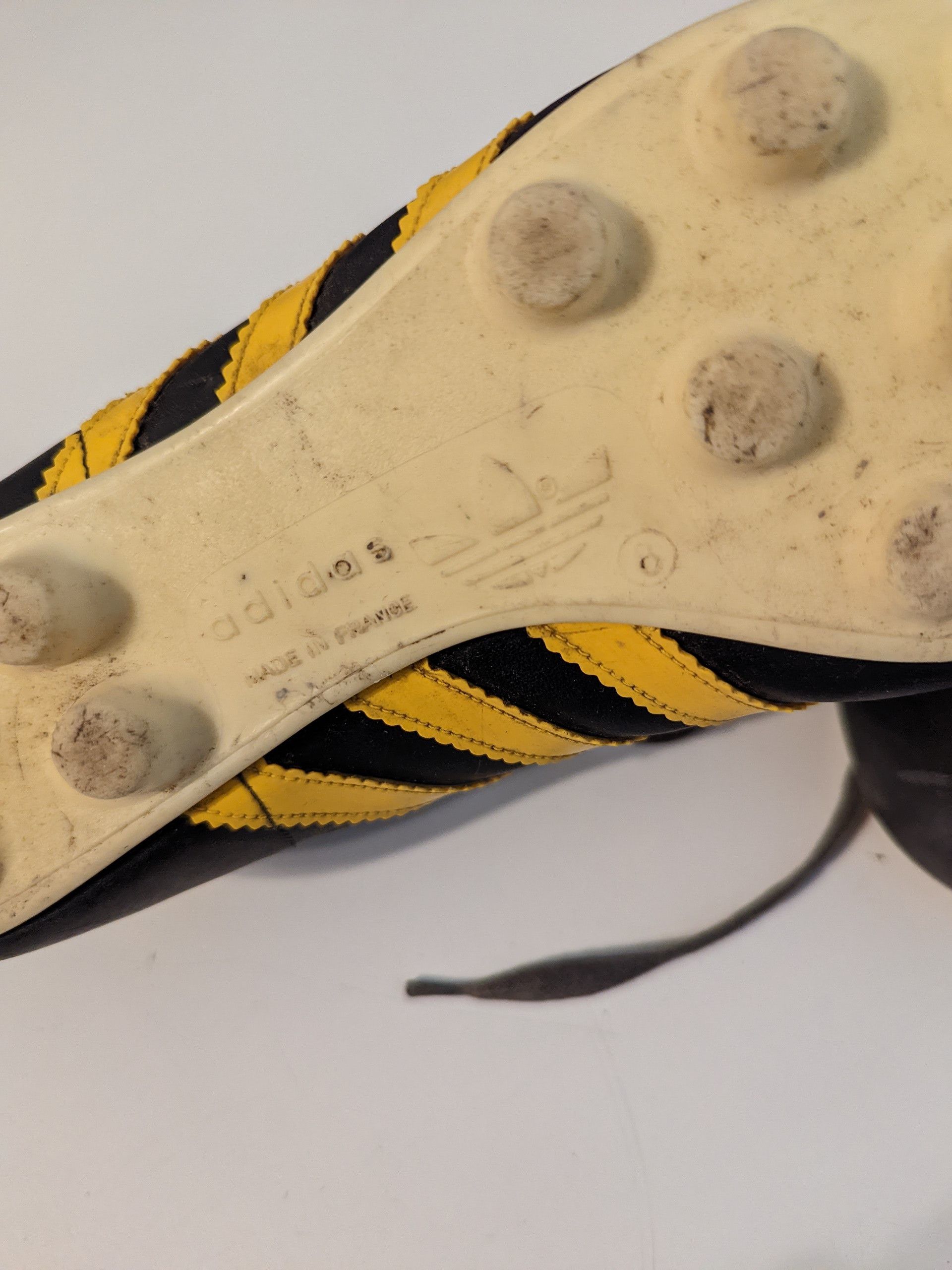 Adidas : Adidas Vintage Football Boots Black Yellow Made in France Size US 6.5 / EU 39-40 - 7 Thumbnail