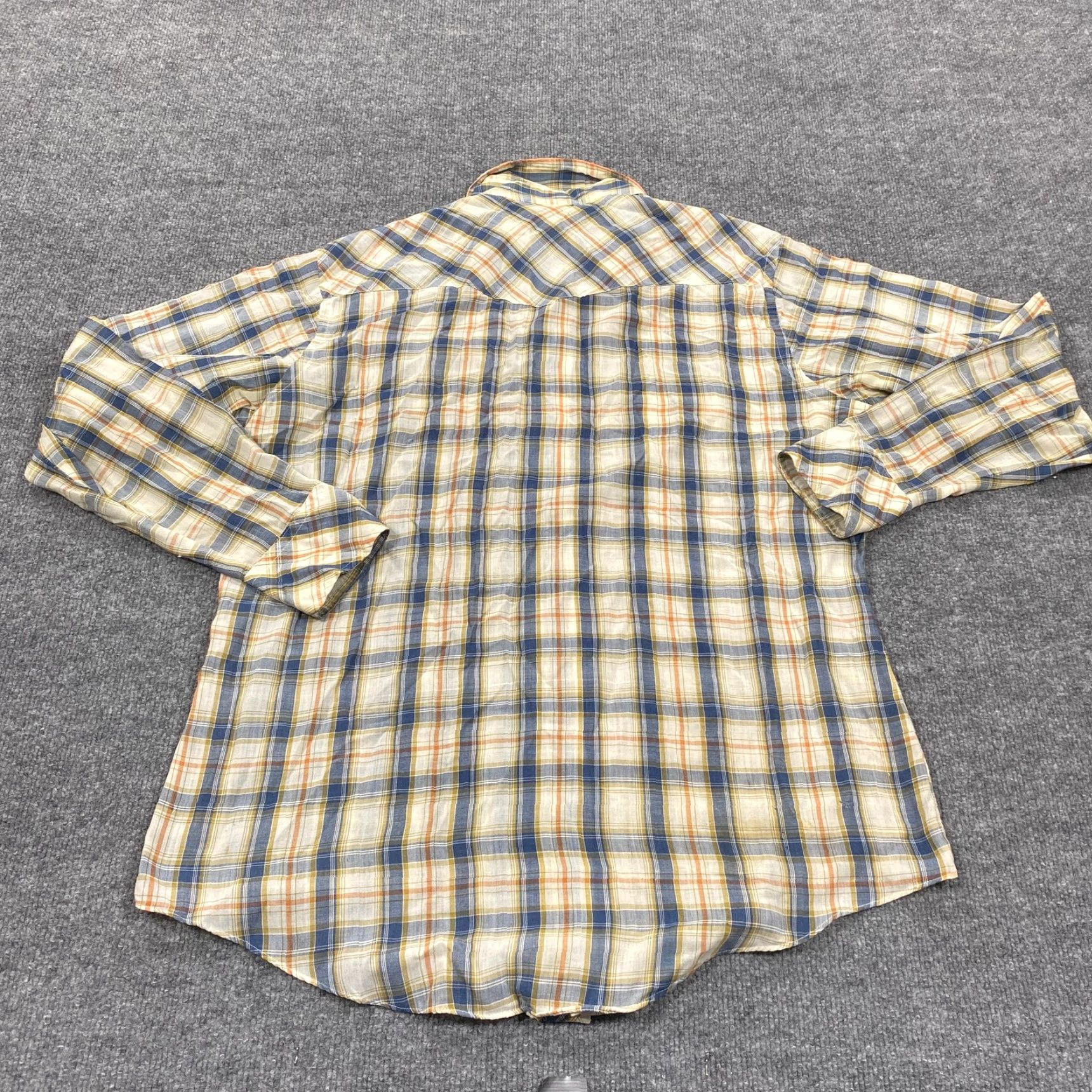 JCPenney VINTAGE JCPenney Shirt Mens XL Beige Plaid Long Sleeve Snap Button Up Pockets Size US XL / EU 56 / 4 - 5 Thumbnail