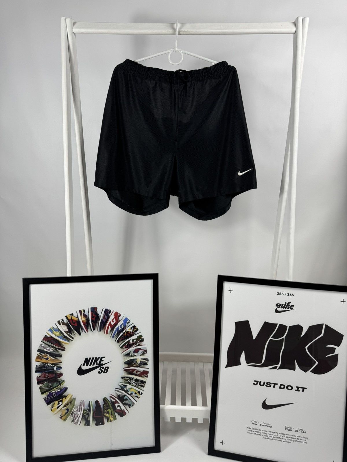 Nike Vintage Nike Team Shorts Size US 36 / EU 52 - 1 Thumbnail