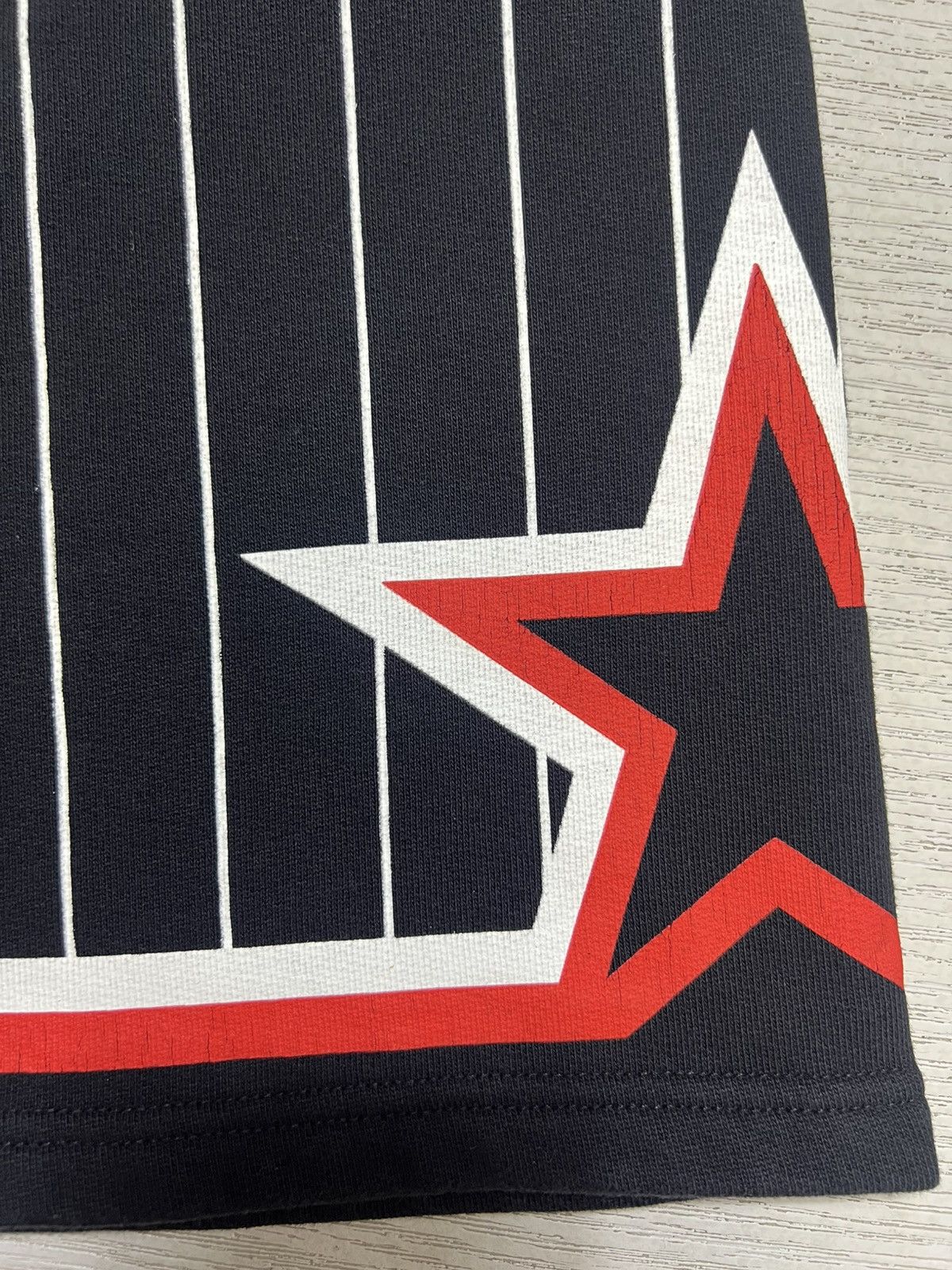 Givenchy Givenchy - Stars Stripe Sweatshorts Size US 30 / EU 46 - 10 Thumbnail