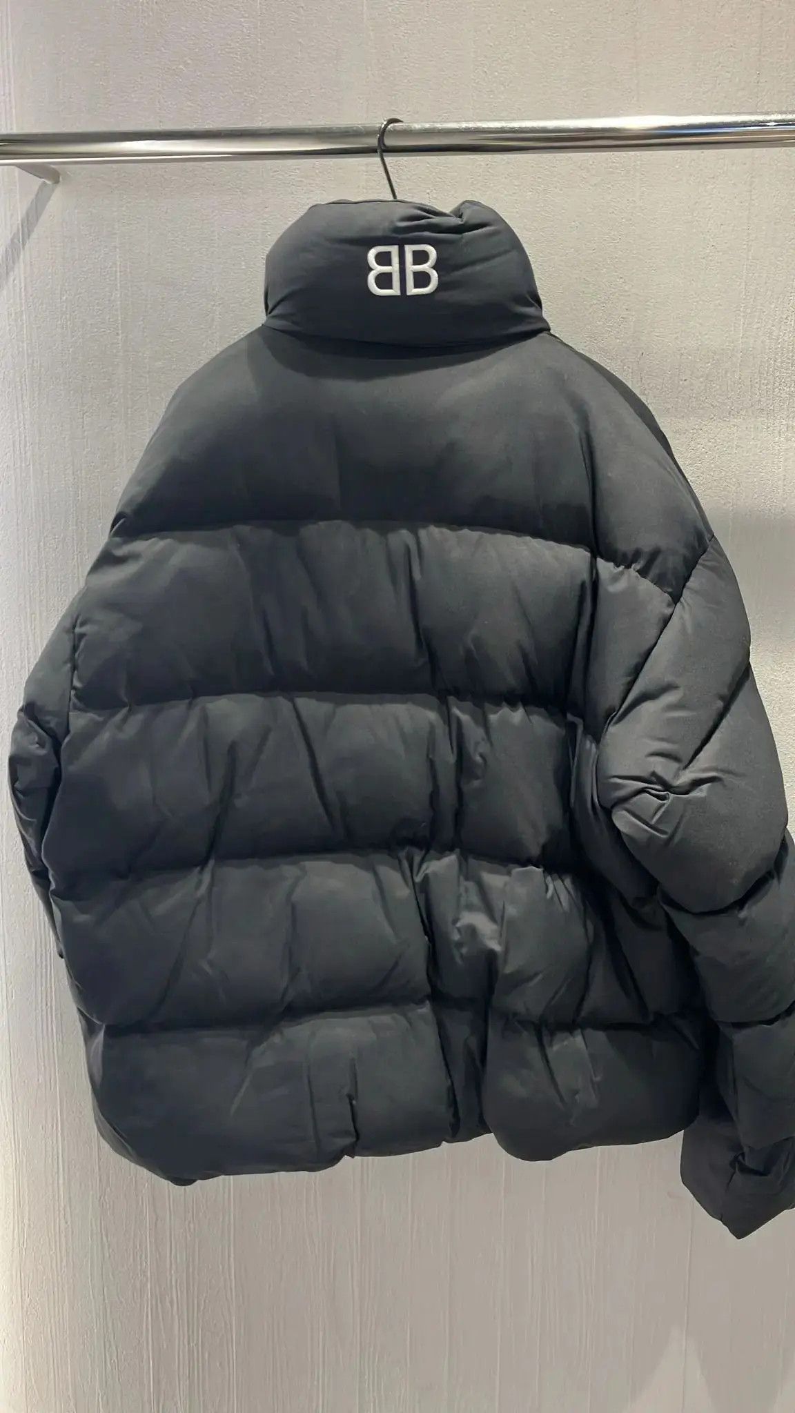 Balenciaga o1w1db10425 BB Puffer Nylon Canvas Jacket in Black Size US L / EU 52-54 / 3 - 2 Thumbnail