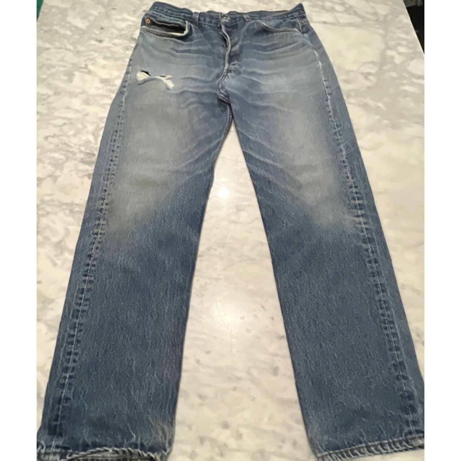 Levi's VINTAGE Levi’s 501 Jeans Men 32x30 Blue Button Fly USA Jeans Classic Distressed Whiskers 5-Pocket Denim 501 Series Mens Size US 32 / EU 48 - 3 Thumbnail