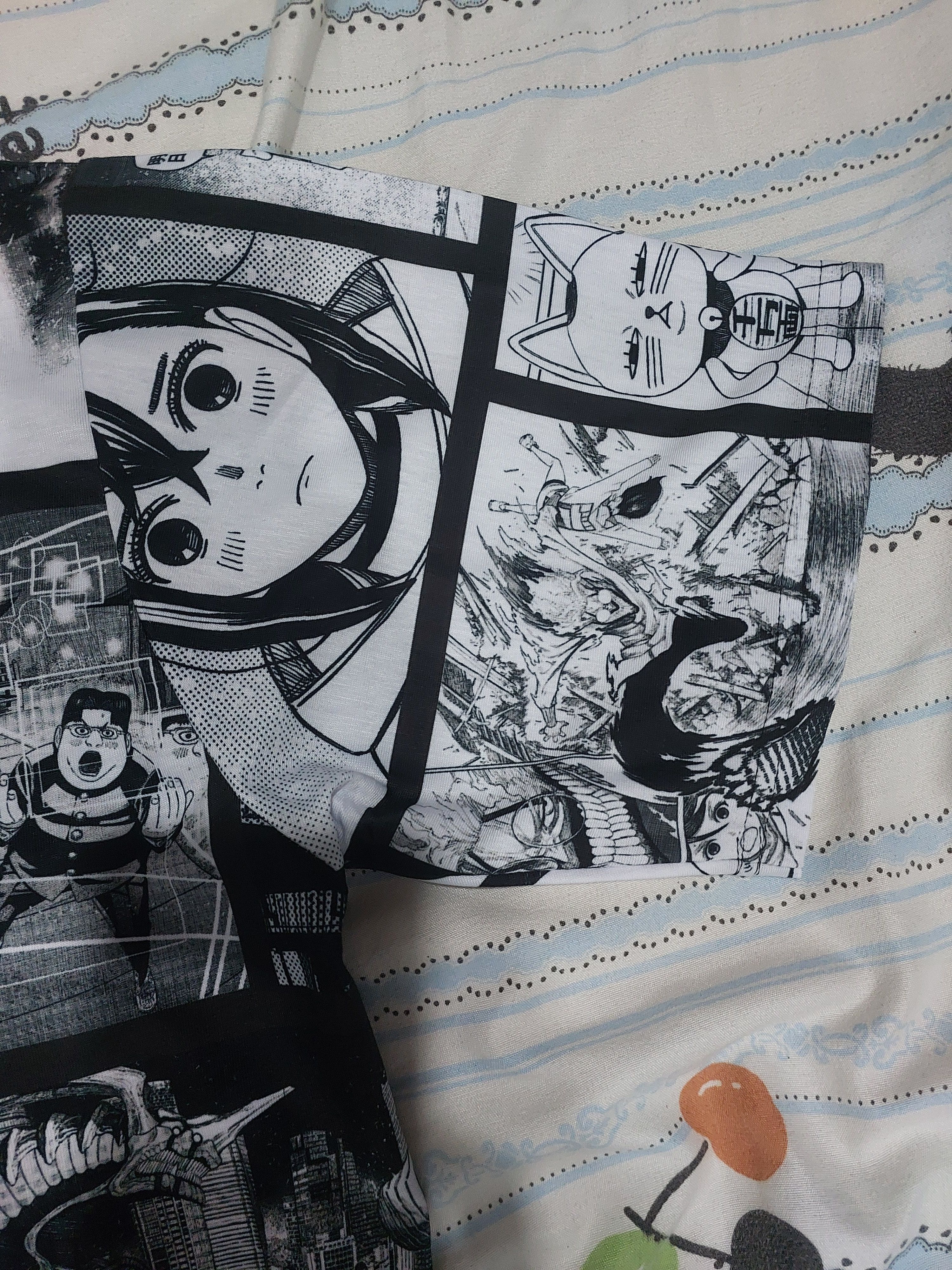 Anime DANDADAN ORIGINAL ARTWORK EXHIBITION GRAPHIC ANIME TSHIRT Size US XL / EU 56 / 4 - 14 Thumbnail