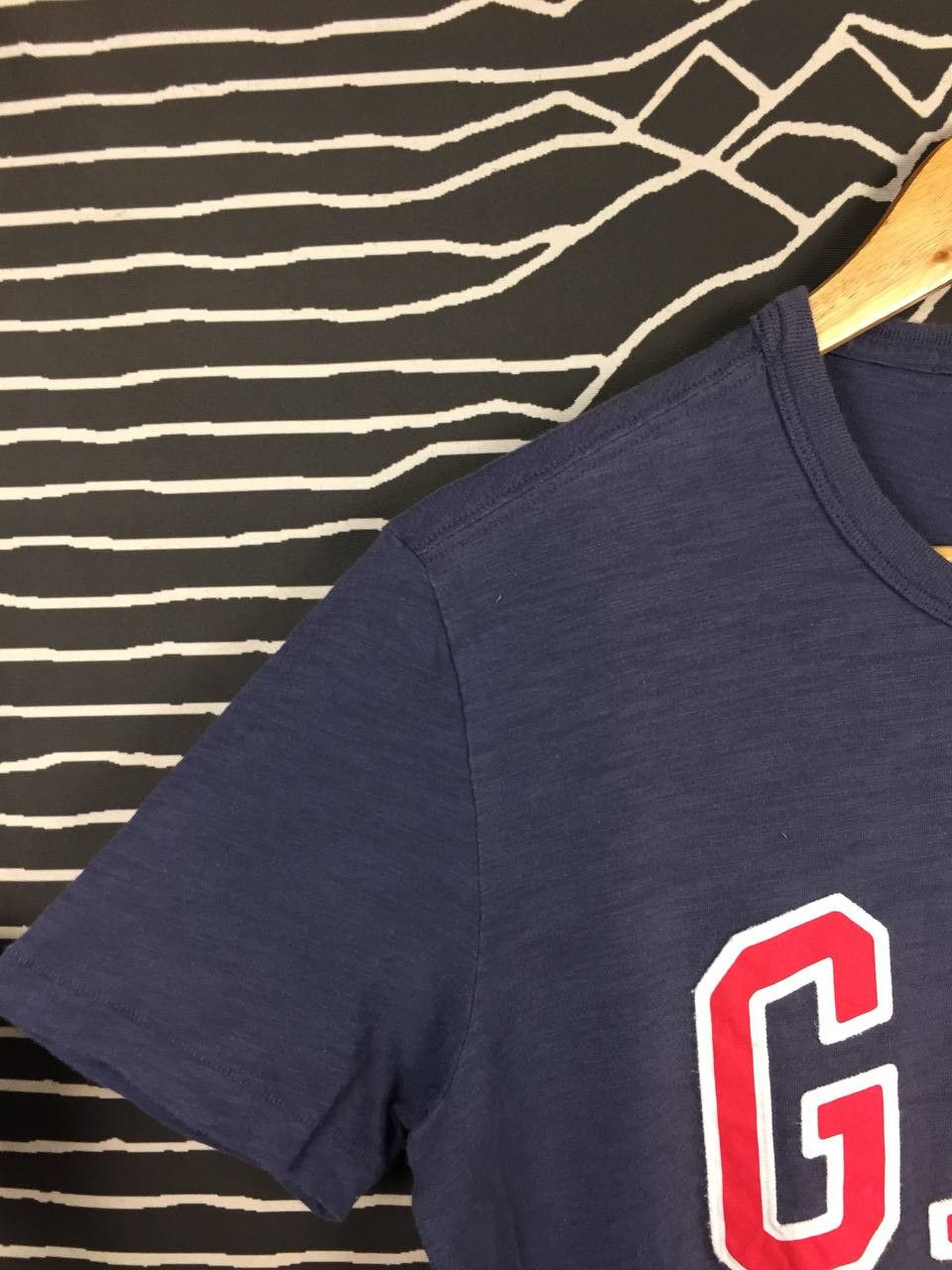 Gap GAP Japan Flag Logo Essential Crew Tee Size XS Size US XS / EU 42 / 0 - 6 Thumbnail