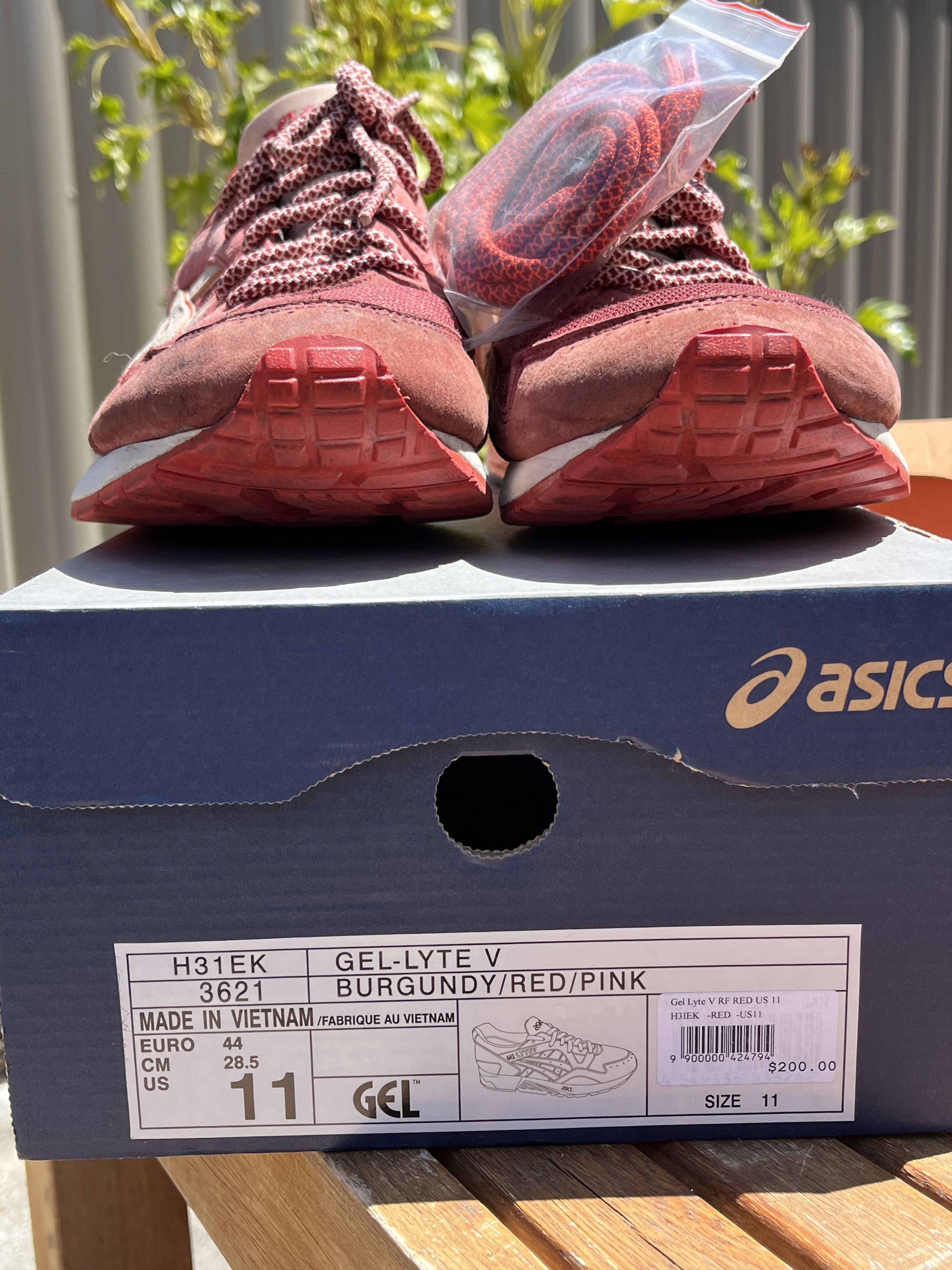Asics × Ronnie Fieg Asics Gel Lyte V “Volcano” – Ronnie Fieg | US 10 Size US 10 / EU 43 - 3 Thumbnail