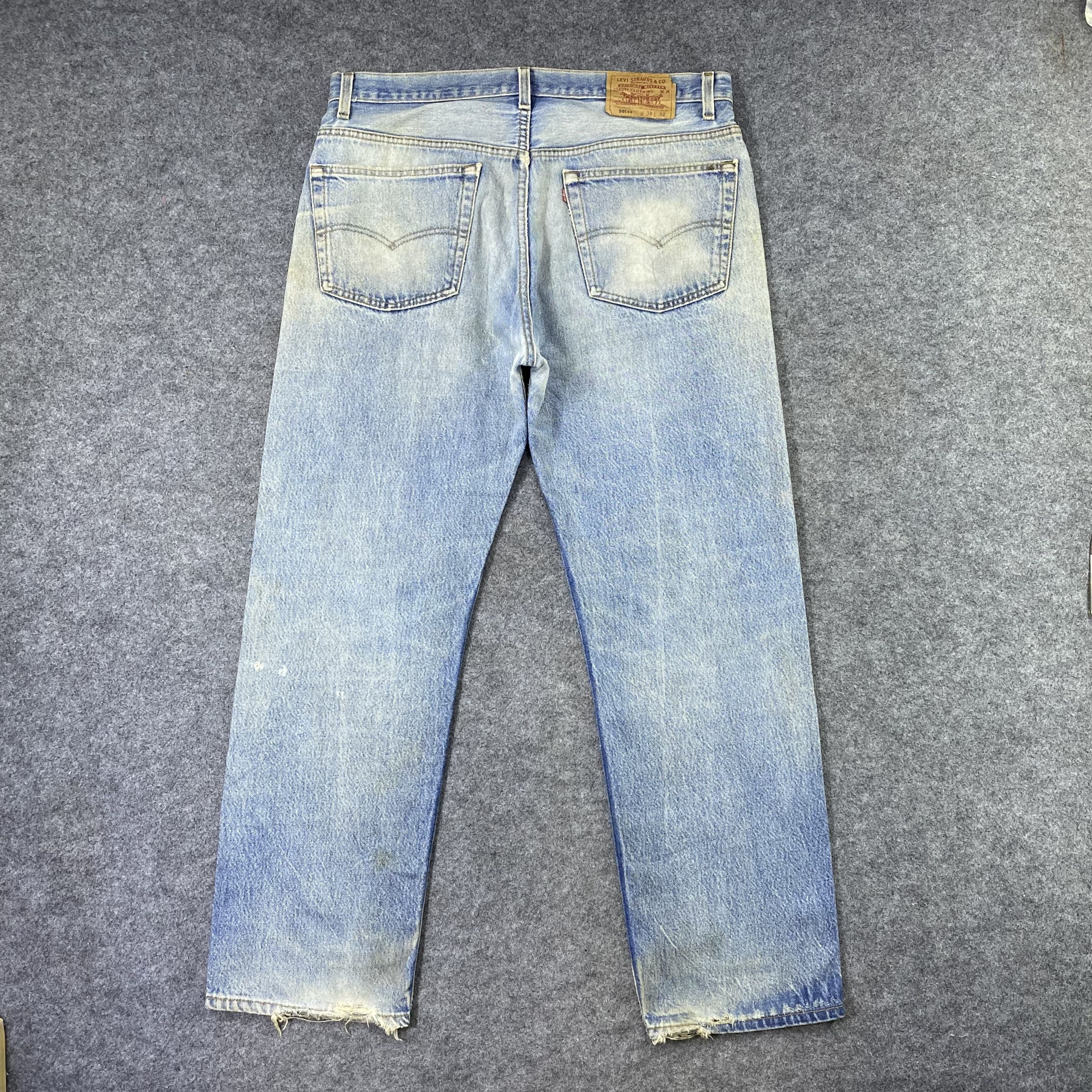 Vintage Levi's 501 Blue Wash Distressed Jeans-J1159