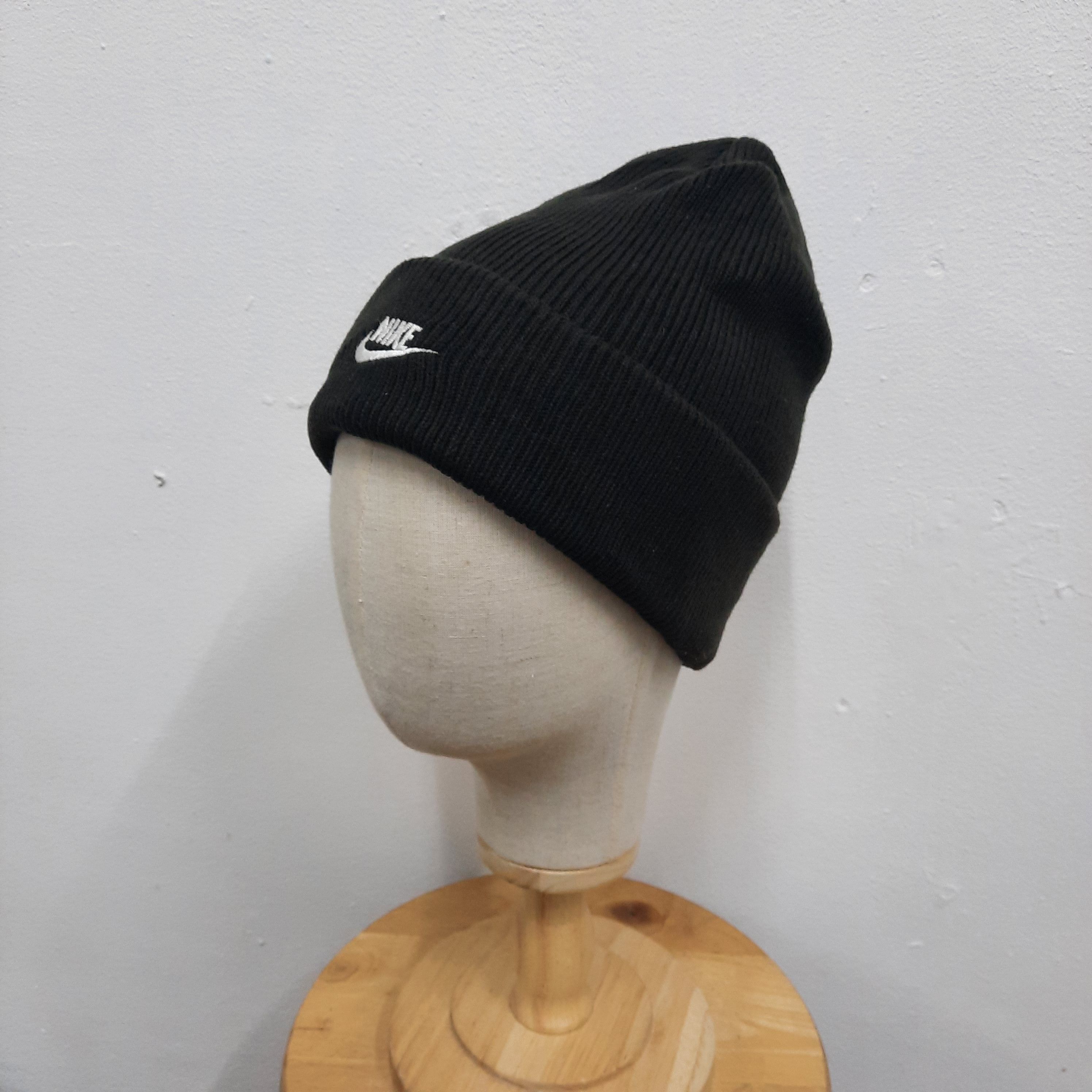 Nike 🏔 Nike iconic logo beanie hat Size ONE SIZE - 2 Thumbnail
