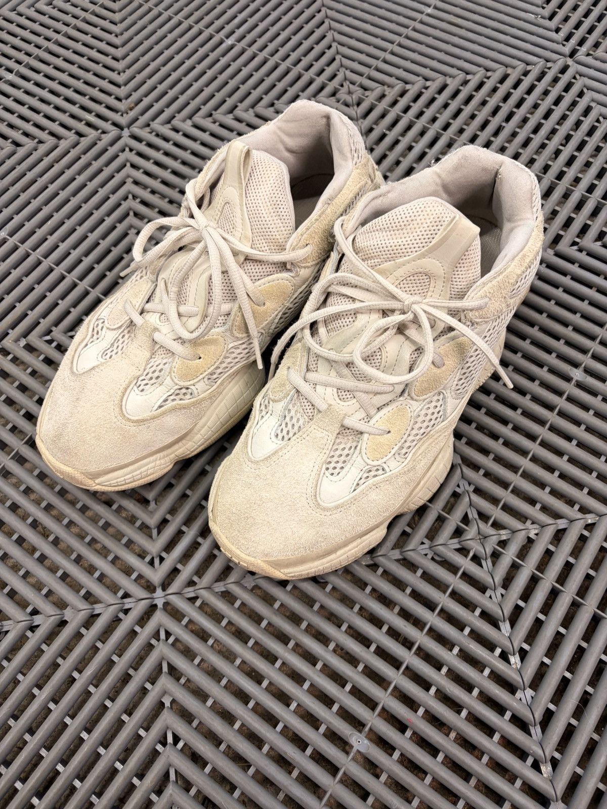 Yeezy Yeezy 500 Size US 10 / EU 43 - 1 Thumbnail