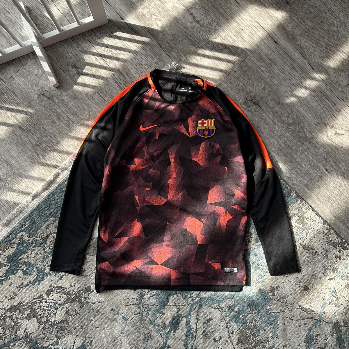 Other Nike FC Barcelona Uefa Champions League Longsleev jersey y2k Size US M / EU 48-50 / 2 - 1 Thumbnail