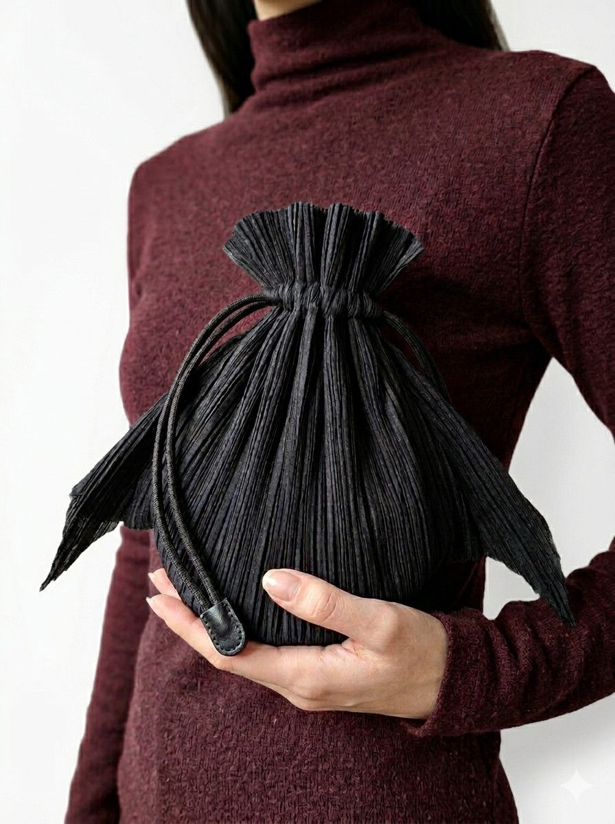 Issey Miyake Rare❗️pleats please avant garde gothic style wing bag Size ONE SIZE - 10 Thumbnail