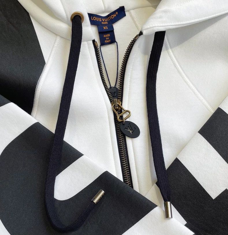 Louis Vuitton Louis Vuitton White jacket 2503-Nextarrow Size US XS / EU 42 / 0 - 4 Thumbnail