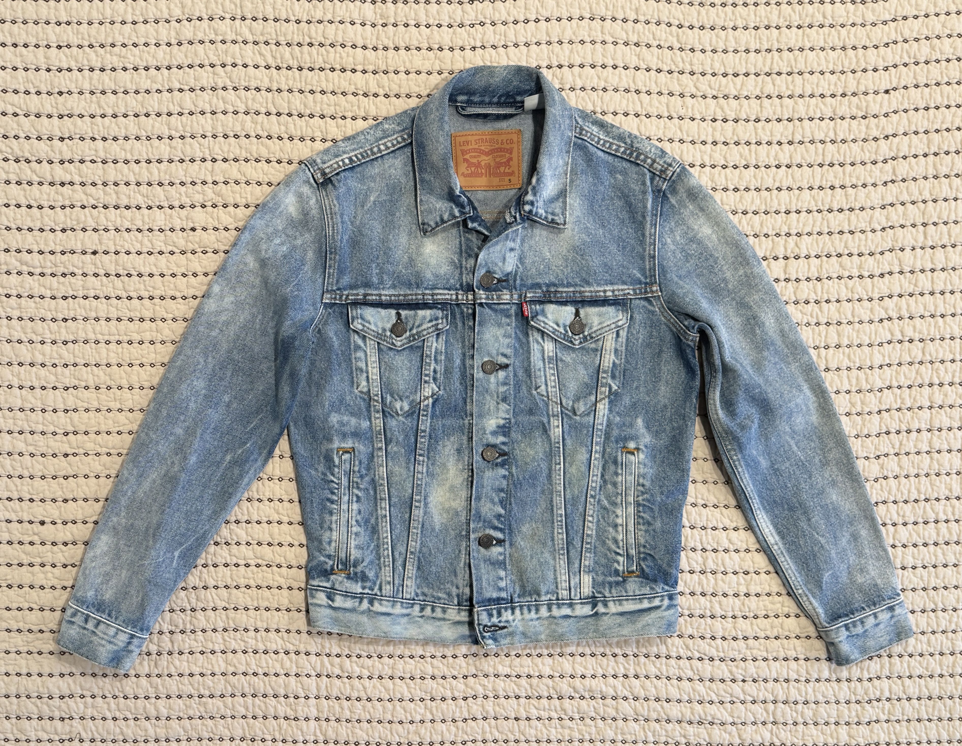 Levi's LEVI'S DISTRESSED ACID WASH DENIM JACKET SIZE SMALL Size US S / EU 44-46 / 1 - 1 Thumbnail