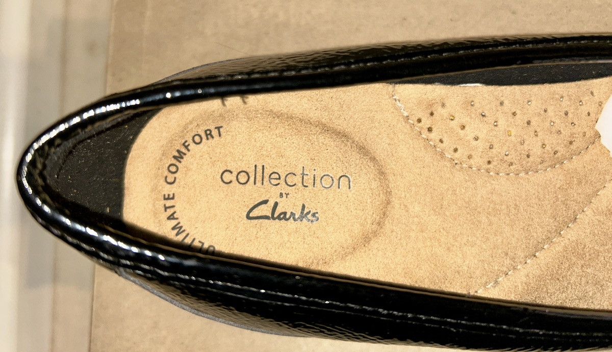 Clarks Clarks “Trish Willow” Patent Leather Loafer – Size 9 Size US 9 / IT 39 - 8 Thumbnail