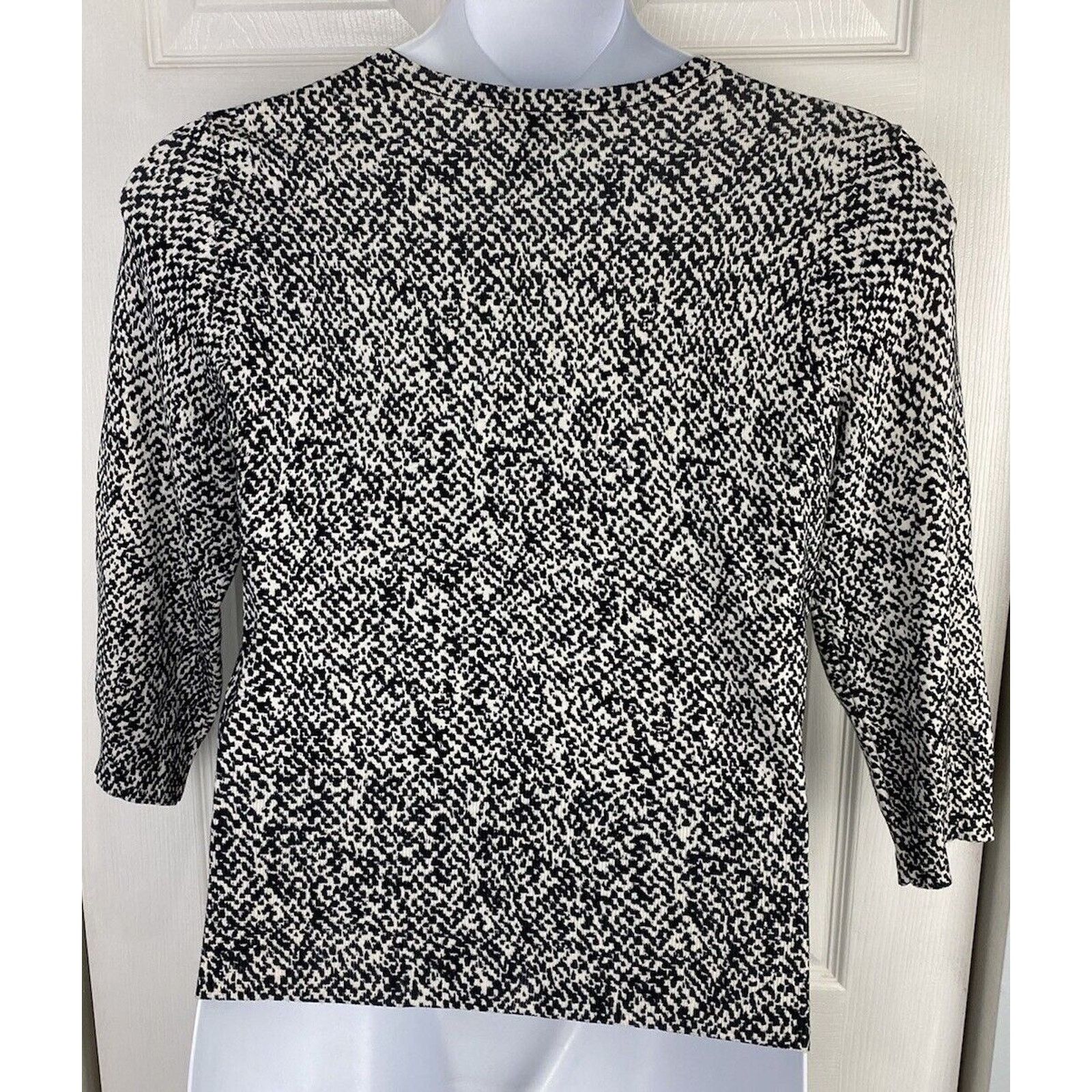 White House Black Market White House Black Market Sweater Snap Cardigan Black White Size L / US 10 / IT 46 - 6 Thumbnail