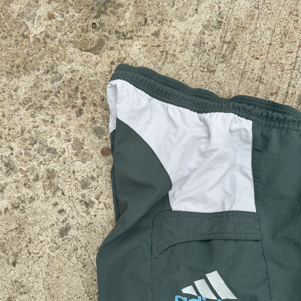 Y/Project Vintage Adidas Shorts Big Logo Multi pocket 00s Y2K Grunge Size US 36 / EU 52 - 4 Thumbnail