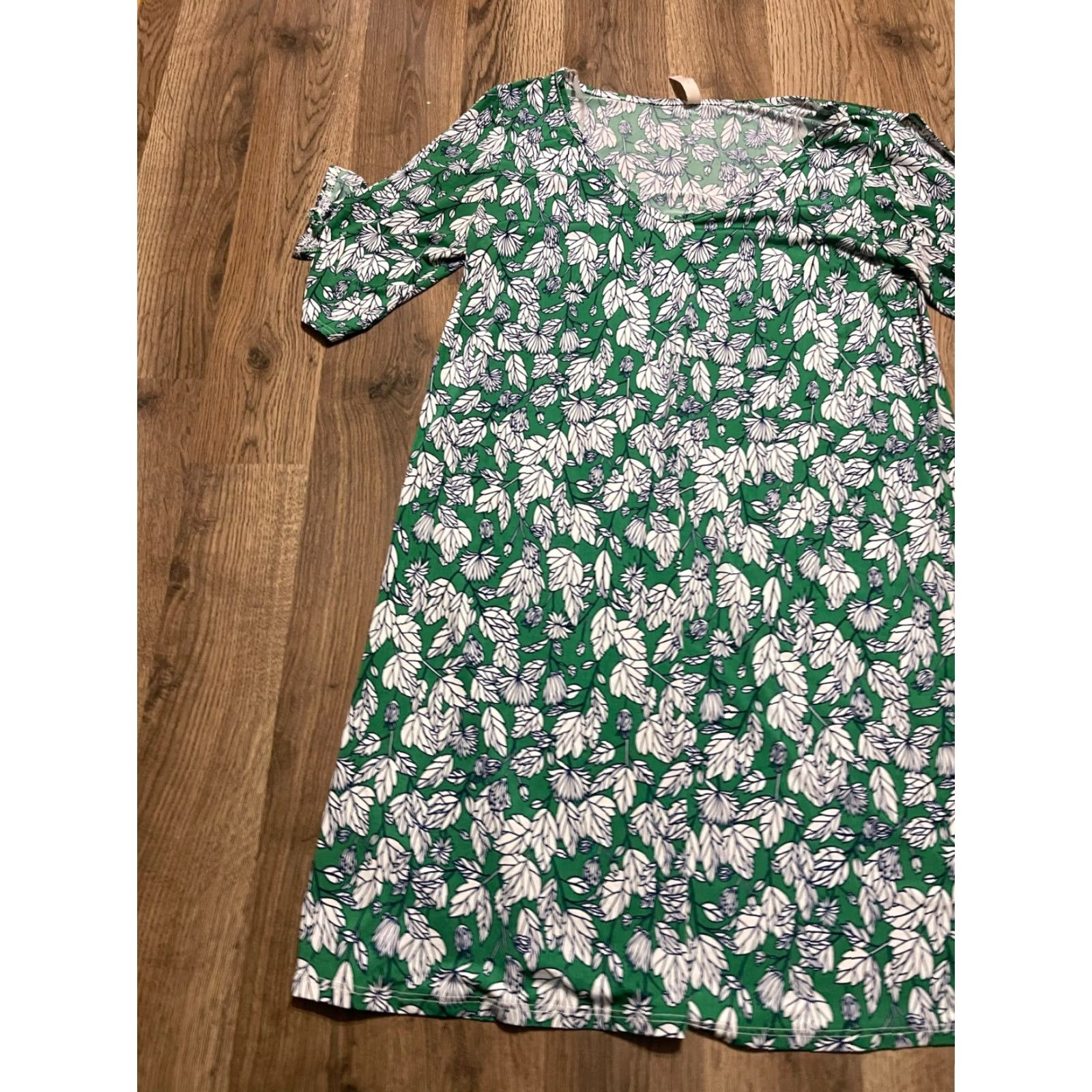 Vintage Gilli Dress, Women's Size Small, Floral, V-neck, Short Sleeve, White Green Blue, Fit & Flare, Casual, Regular, Spring Summer Fall, Womens Size 28" / US 6 / IT 42 - 3 Thumbnail