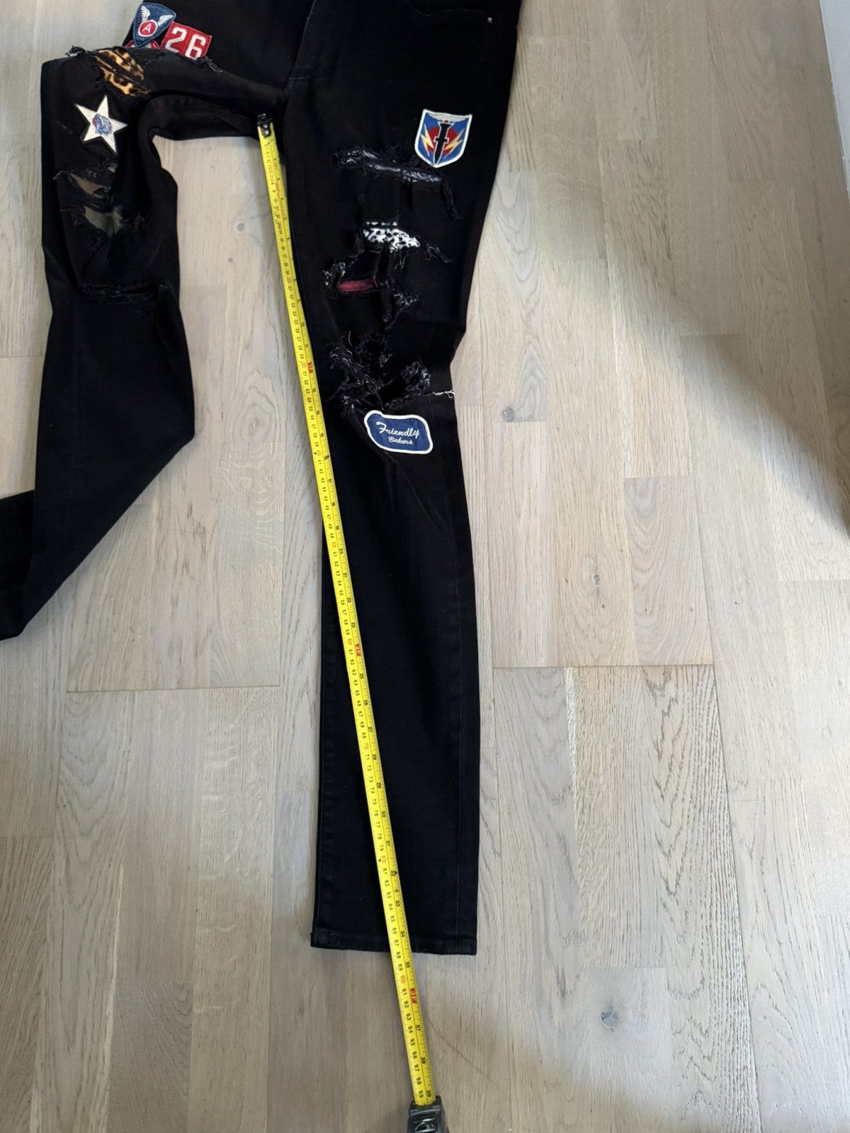 Amiri AMIRI jeans STUDY real tape measurements shown in photos Size US 32 / EU 48 - 11 Thumbnail