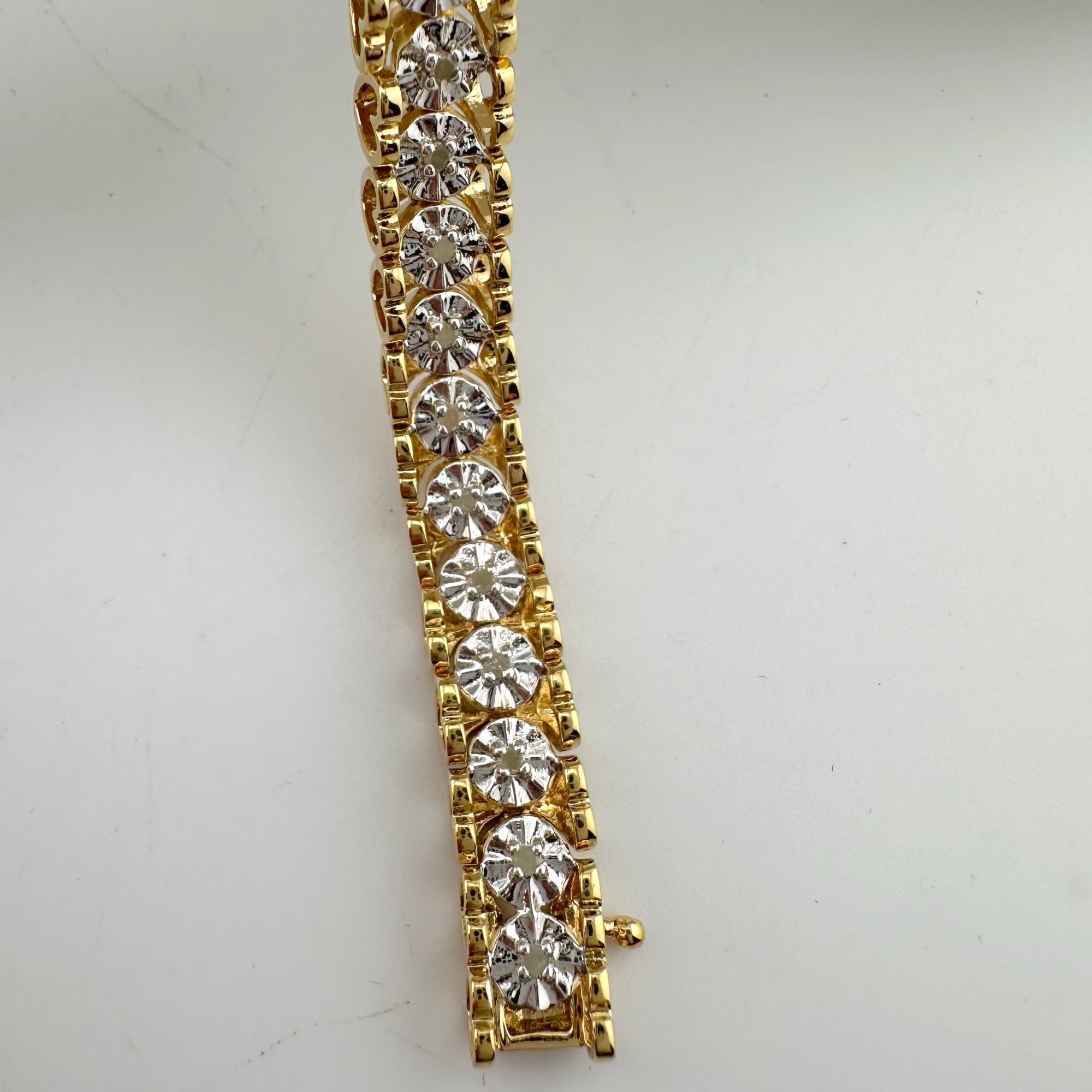 Other 1/2 Carat Diamond Bracelet w Heart Pattern on Side 14kt Gold Size ONE SIZE - 3 Thumbnail