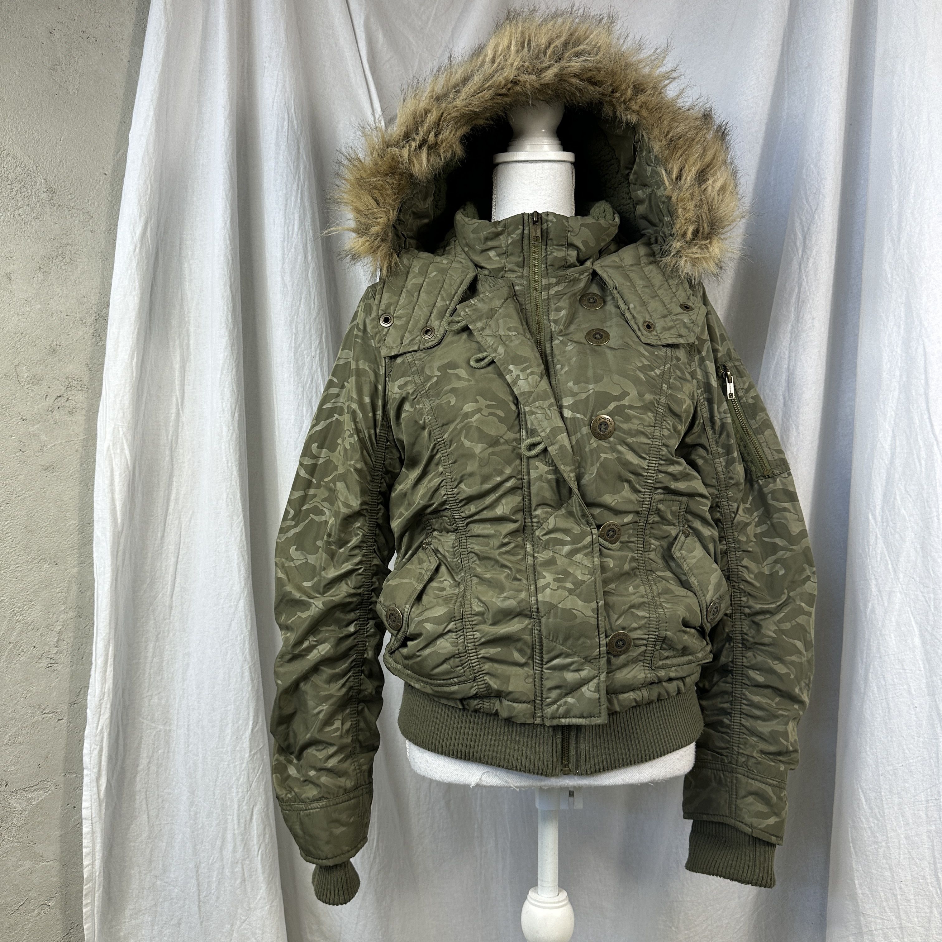 Vintage Vintage Y2K Bomber Camo Jacket Size M / US 6-8 / IT 42-44 - 7 Thumbnail