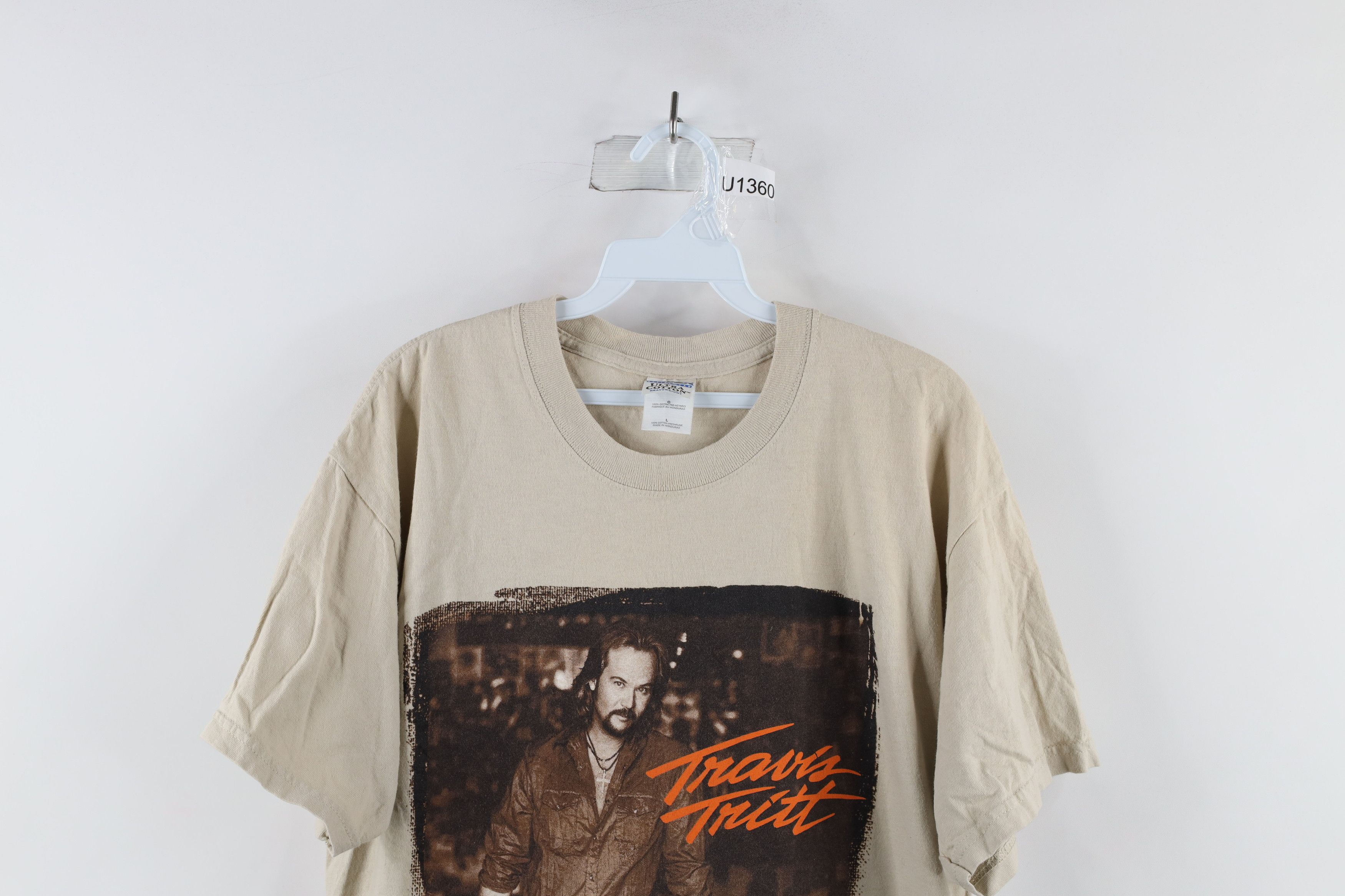 Vintage Vintage Tonk History 2004 Travis Tritt Band Tour T-Shirt Size US L / EU 52-54 / 3 - 2 Thumbnail