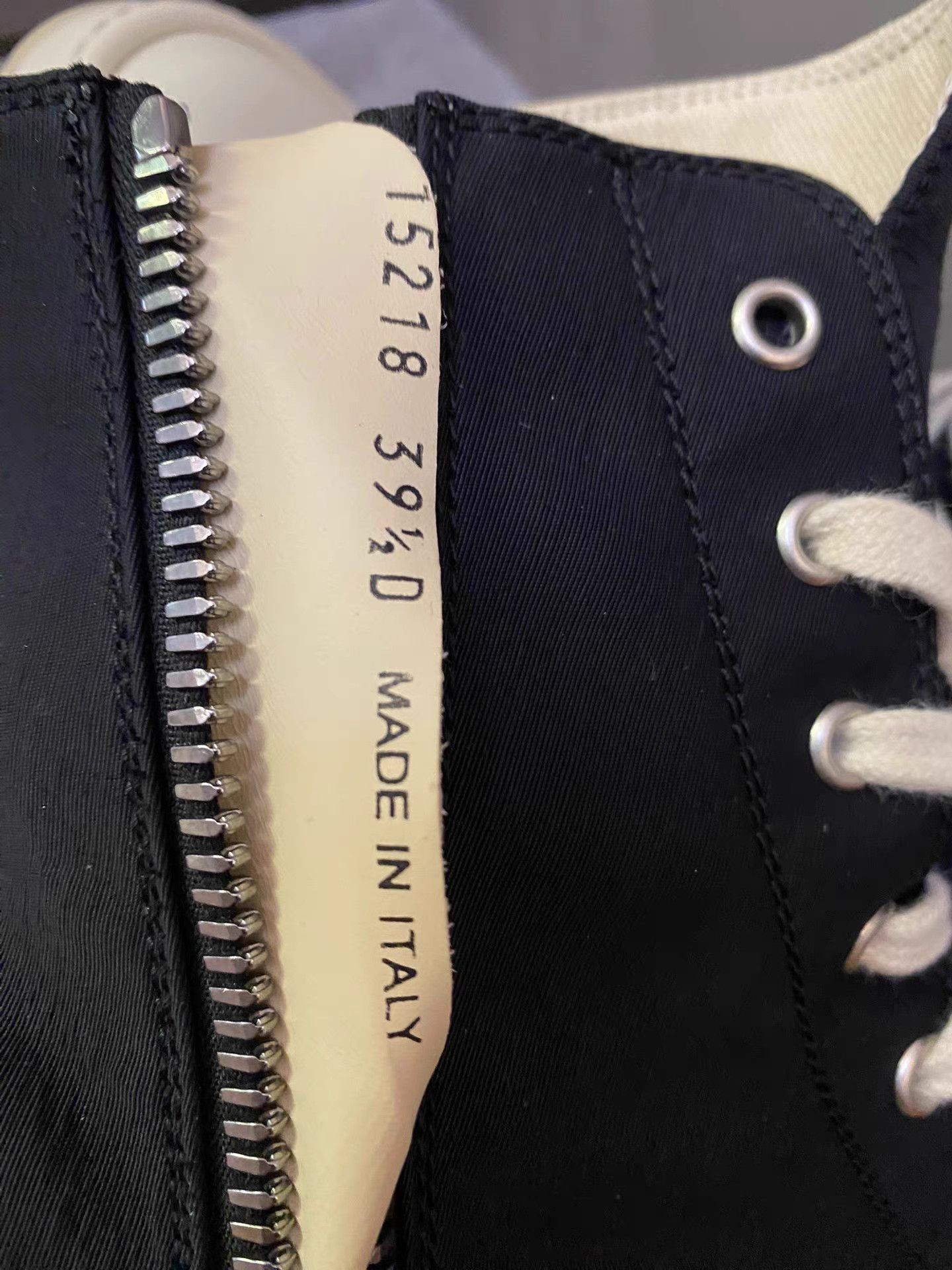 Rick Owens Rick Owens DRKSHDW satin mismatched sneakers Size US 6.5 / EU 39-40 - 7 Thumbnail