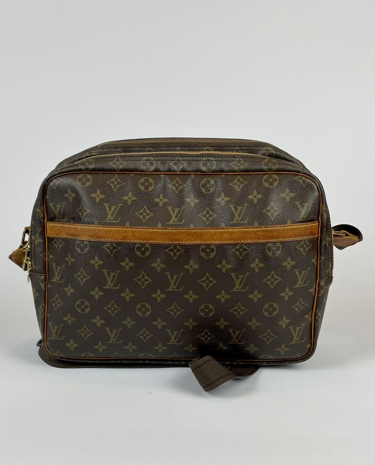 Louis Vuitton Reporter Messenger bag