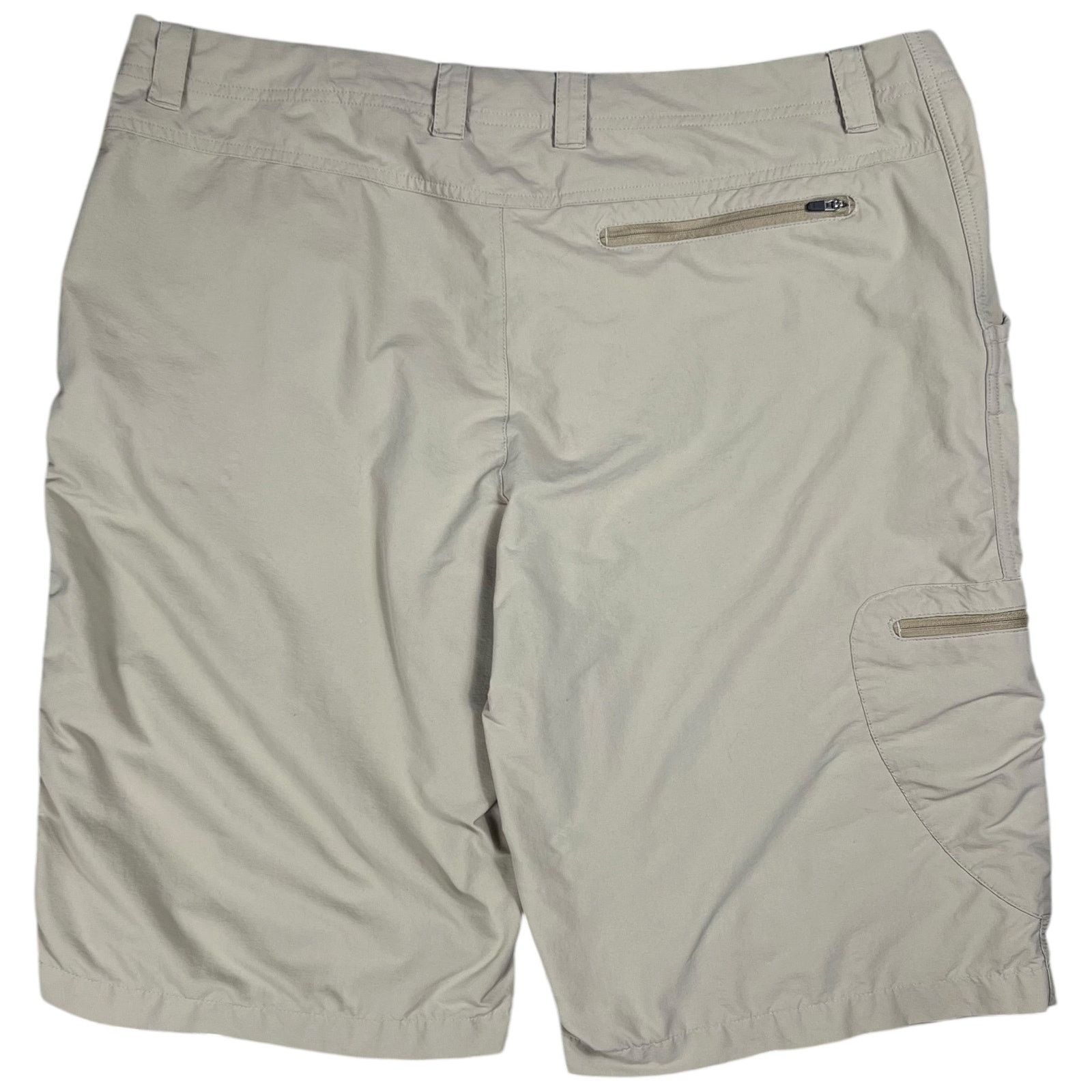Patagonia 2011 Patagonia cargo guide shorts (36) Size US 36 / EU 52 - 7 Thumbnail