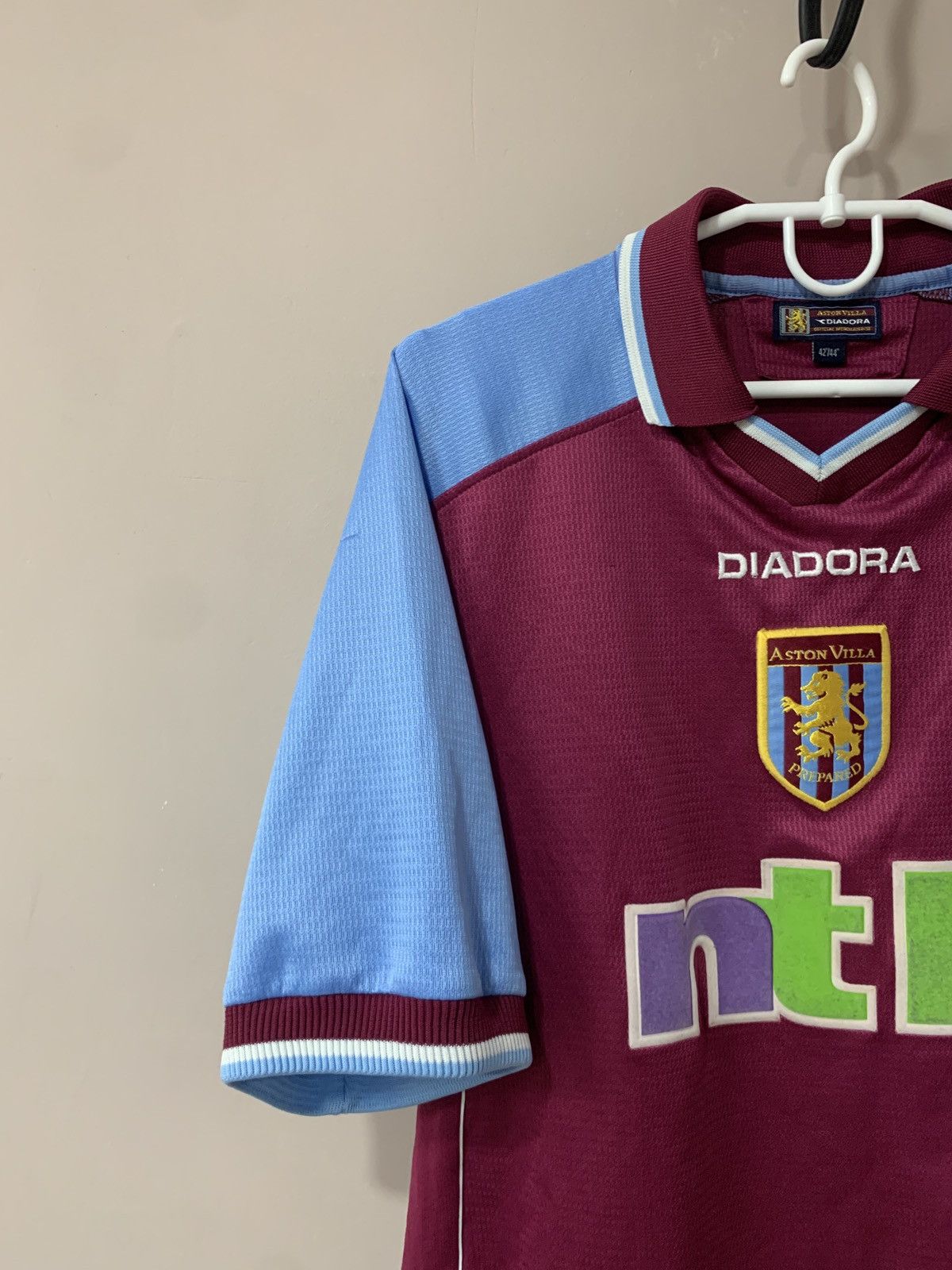 Diadora Aston Villa Vintage Football Shirt Diadora Soccer Jersey M Size US M / EU 48-50 / 2 - 3 Thumbnail