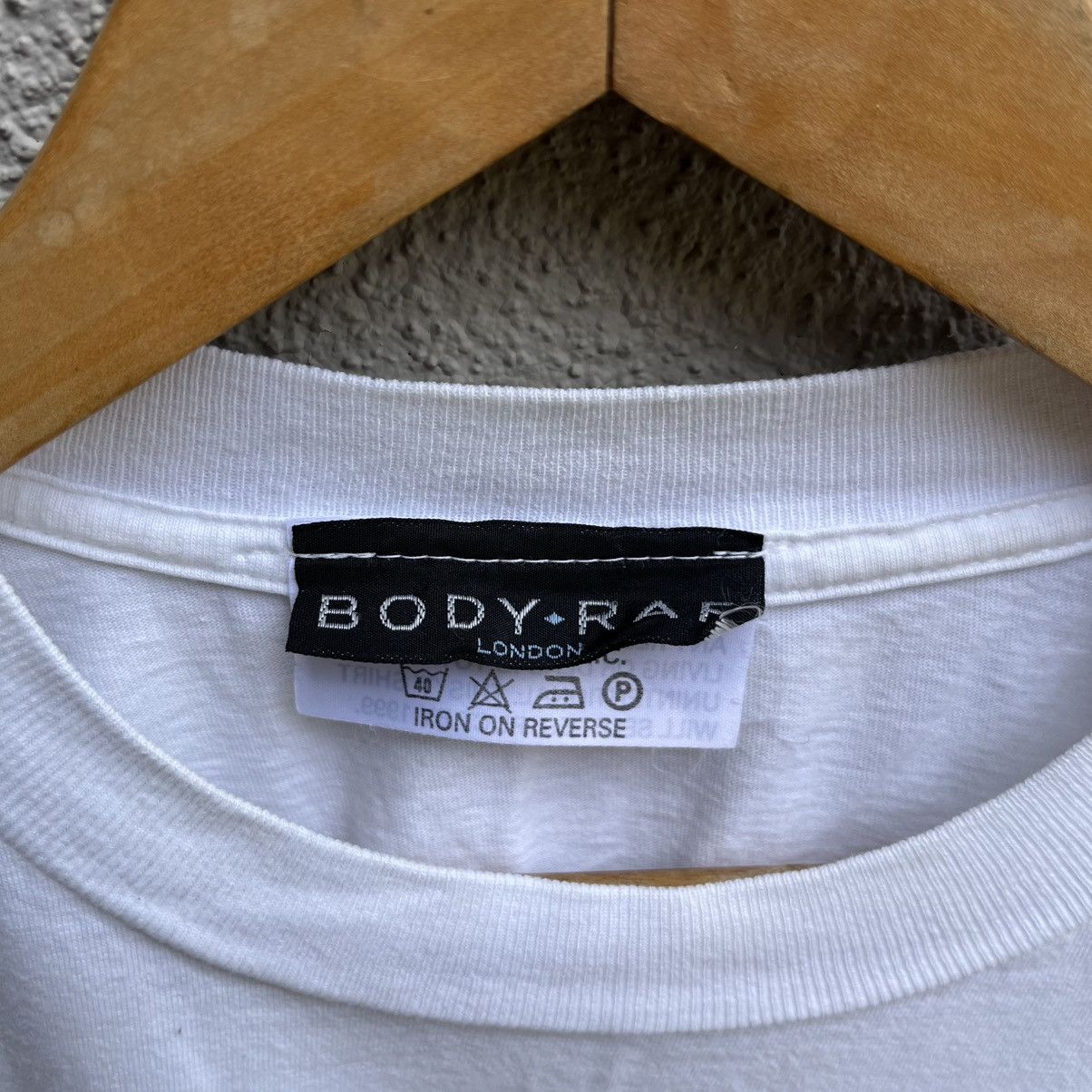 Vintage Vintage rare 90s BODY RAP London Aphrodisiac photo tee Size US L / EU 52-54 / 3 - 5 Thumbnail