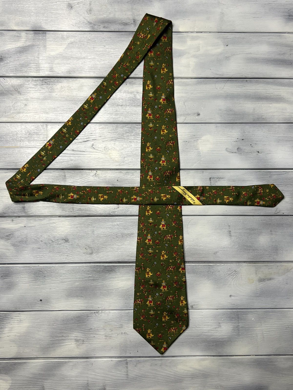 Salvatore Ferragamo Rare Luxury Tie Salvatore Ferragamo Tea Elephant Flowers Size ONE SIZE - 4 Thumbnail