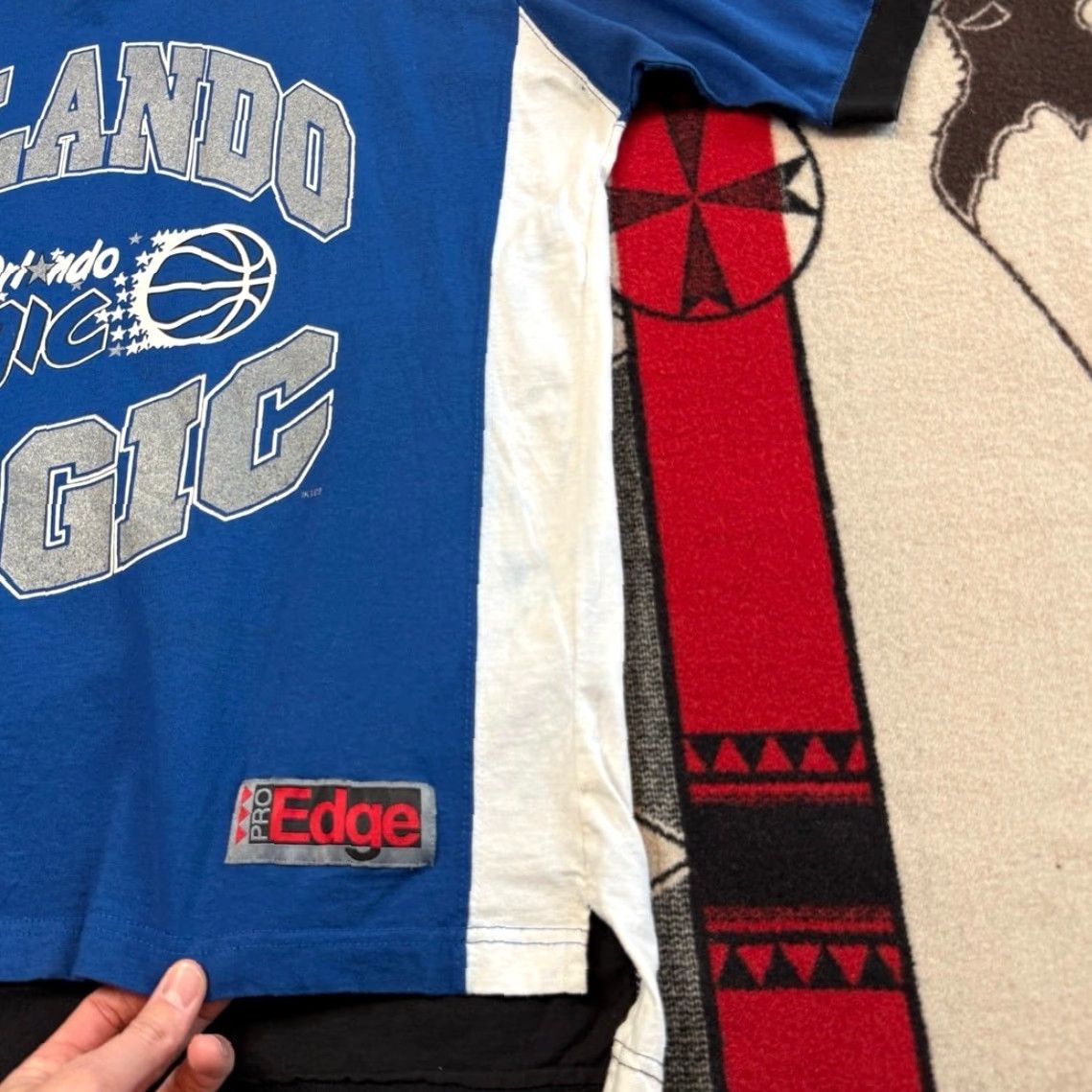 NBA VINTAGE 1990s Orlando Magic NBA Basketball T-Shirt XL Pro Edge Blue Silver Shirt Mens 90s Sports NBA Magic Basketball Vintage Size US XL / EU 56 / 4 - 6 Thumbnail