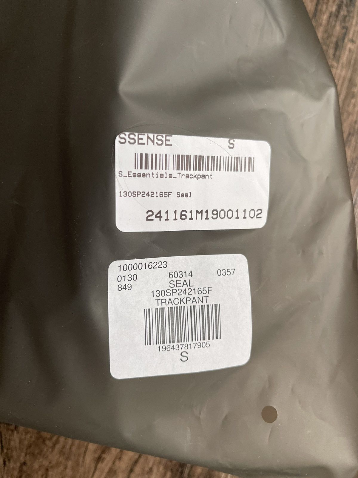 Essentials Fear of god essentials nylon track pants size small. Size US 30 / EU 46 - 5 Thumbnail