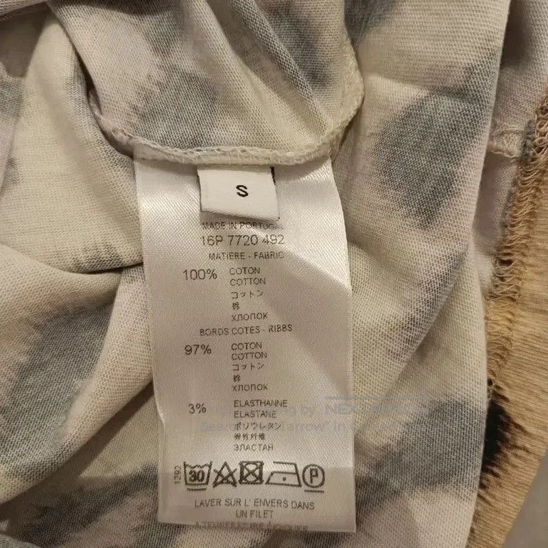 Givenchy Givenchy Multicolor Pattern Cotton T-shirt . Size S / US 4 / IT 40 - 4 Thumbnail