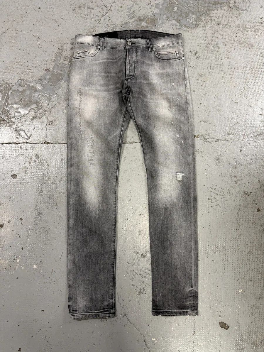 Balmain 2010s Balmain Grey Faded Destroyed Denim Slim Jeans Size US 30 / EU 46 - 4 Thumbnail