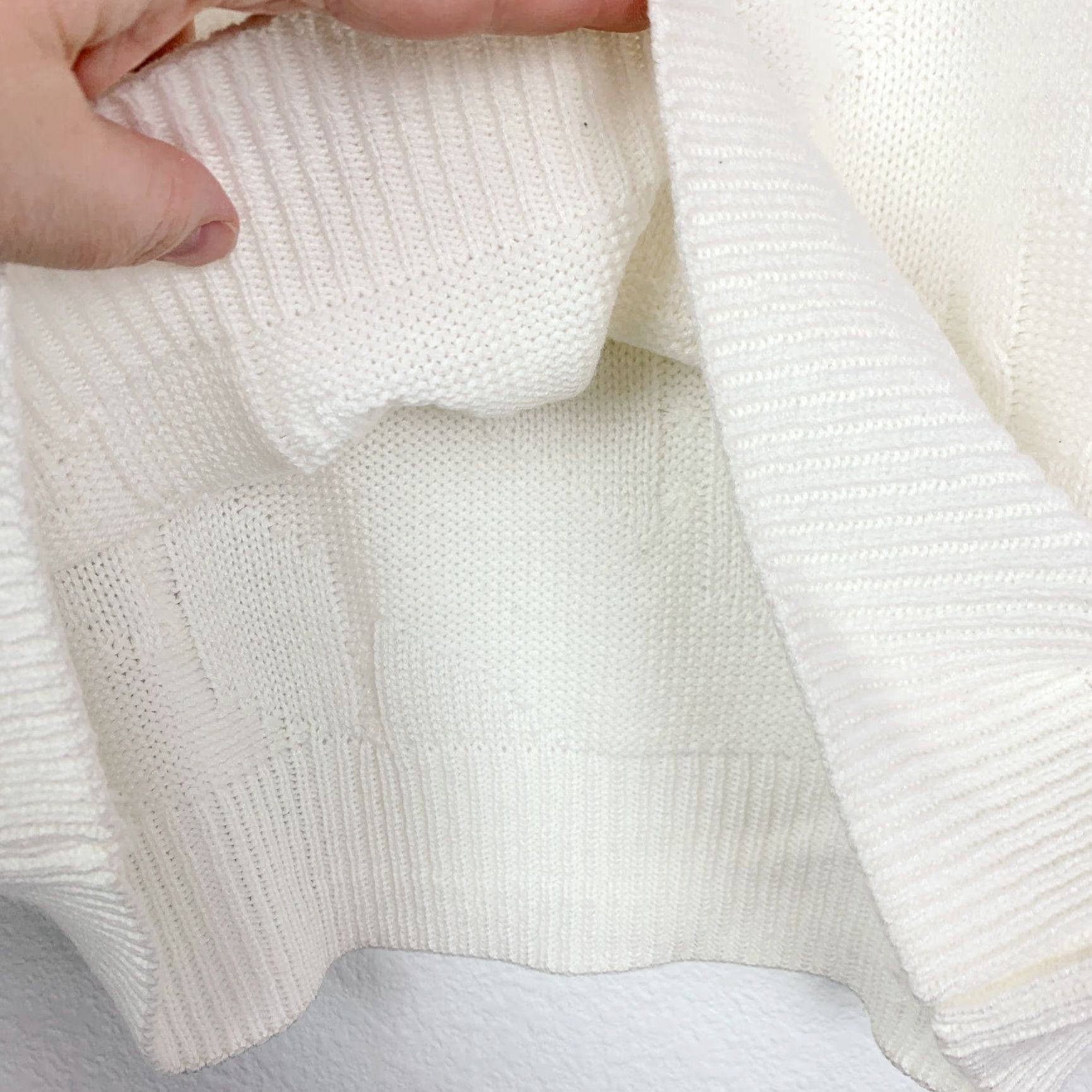 Vintage Vintage 80s Sweaters USA White Sleeveless Cap Sleeve Medium Shirt Womens Size M / US 6-8 / IT 42-44 - 3 Thumbnail