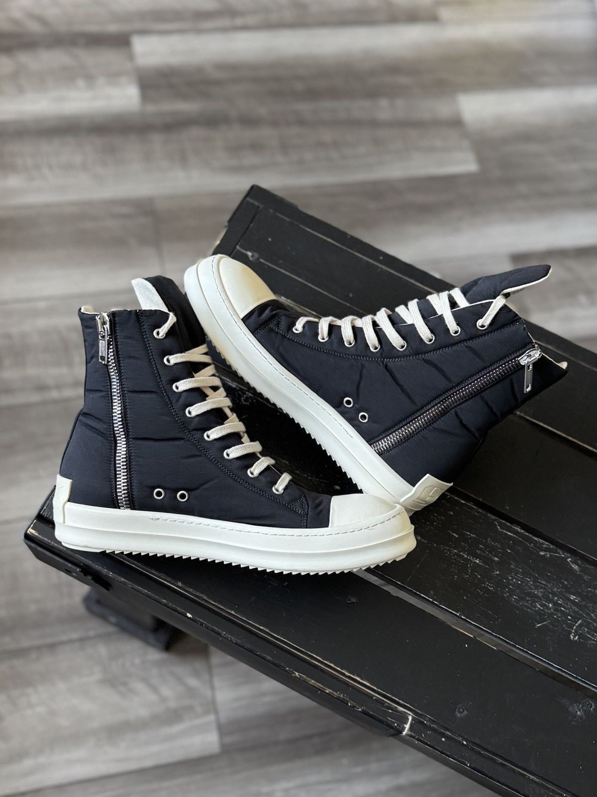 Rick Owens Rick Owens DRKSHDW Strobe Padded Black Milk Size US 10 / EU 43 - 2 Thumbnail