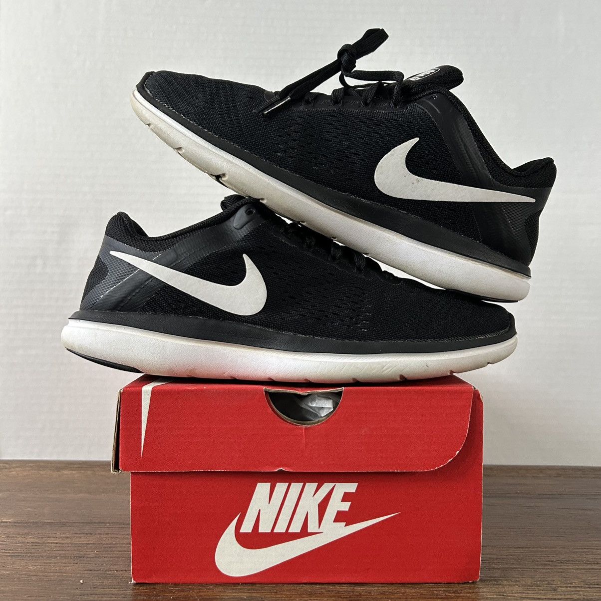 Nike Nike Flex Runner Shoes Black/White Women Size 8.5 Size US 8.5 / IT 38.5 - 8 Thumbnail