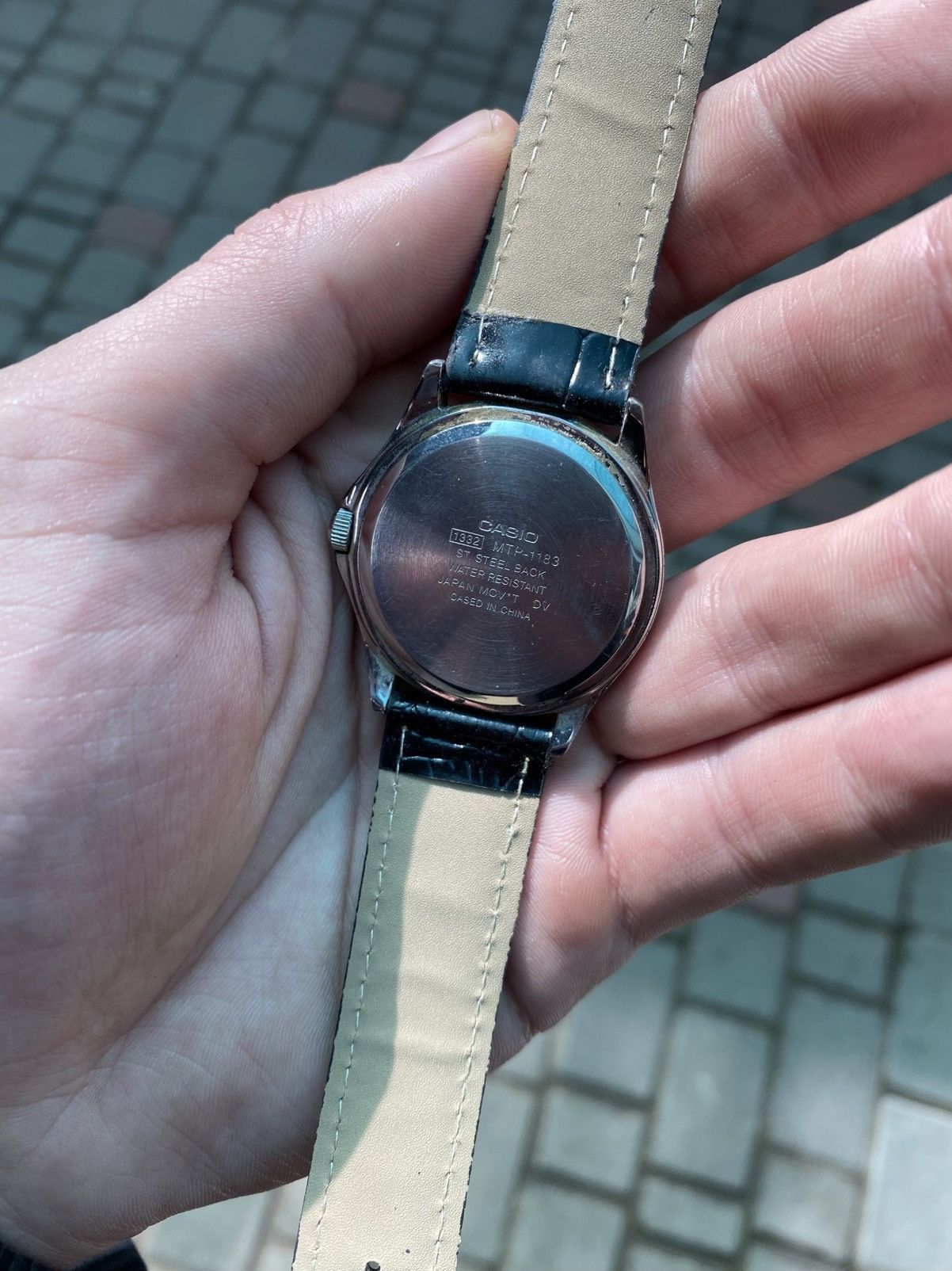 Casio Vintage Casio MTP-1183 Minimalist Date Watch Size ONE SIZE - 6 Thumbnail