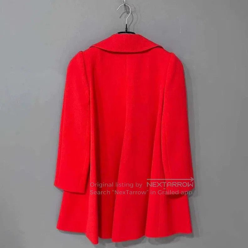 Louis Vuitton Louis Vuitton Ruffled Collar Double-Breasted Coat. Size US M / EU 48-50 / 2 - 3 Thumbnail